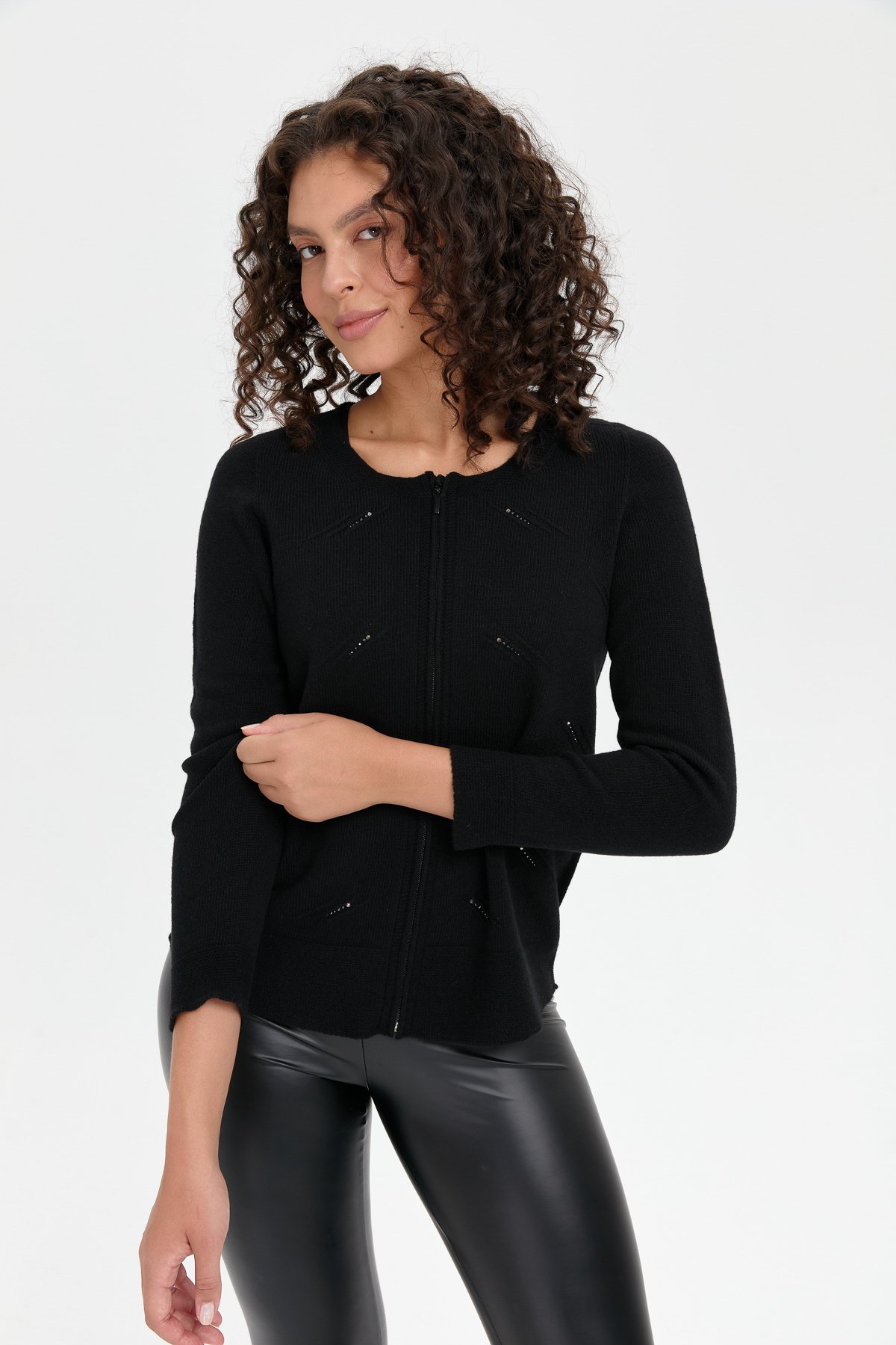 24216Kadın Sıfır Yaka Önü Taşlı Fermuarlı Yün Kazak Siyah