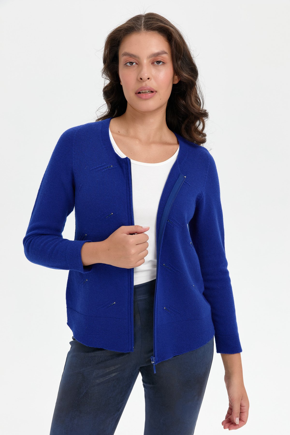 24216Kadın Sıfır Yaka Önü Taşlı Fermuarlı Yün Kazak K.Saks