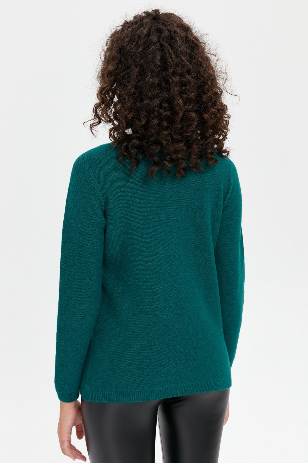 24222Kadın Sıfır Yaka Dikişsiz Önü Yürütmeli Yün Kazak K.Ö.başı