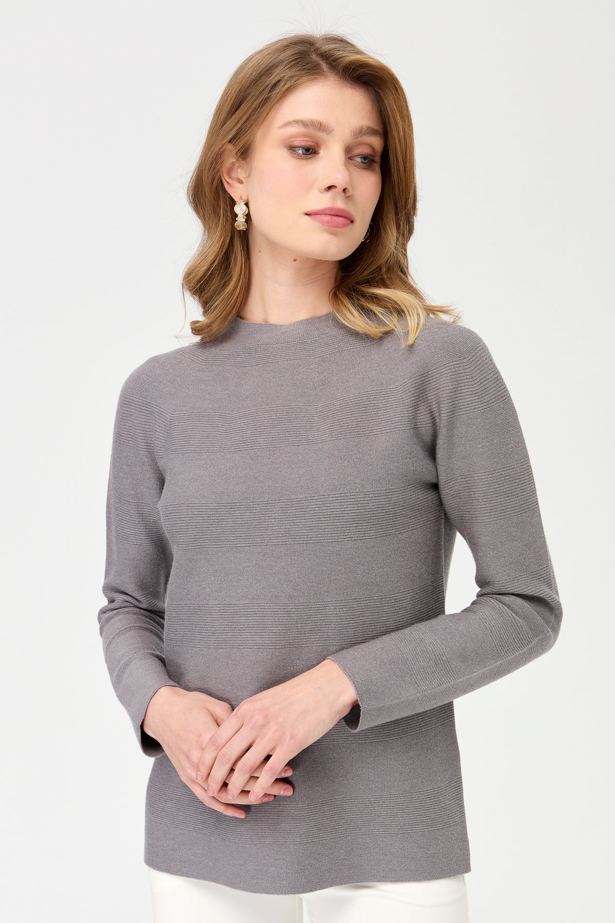 22280Kadın Sıfır Yaka Dikişsiz Örgü Kazak Füme