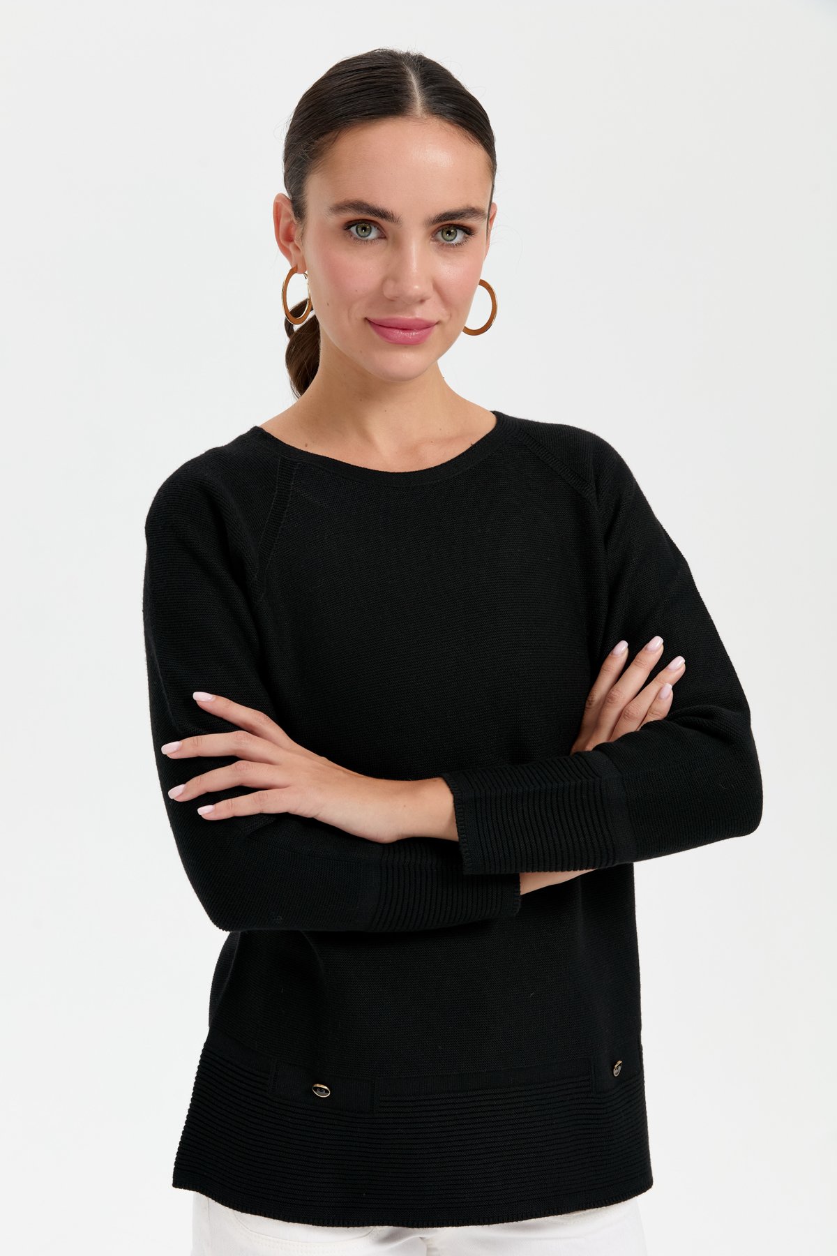 24189Kadın Sıfır Yaka Dikişsiz Sahte Cepli Kazak Siyah