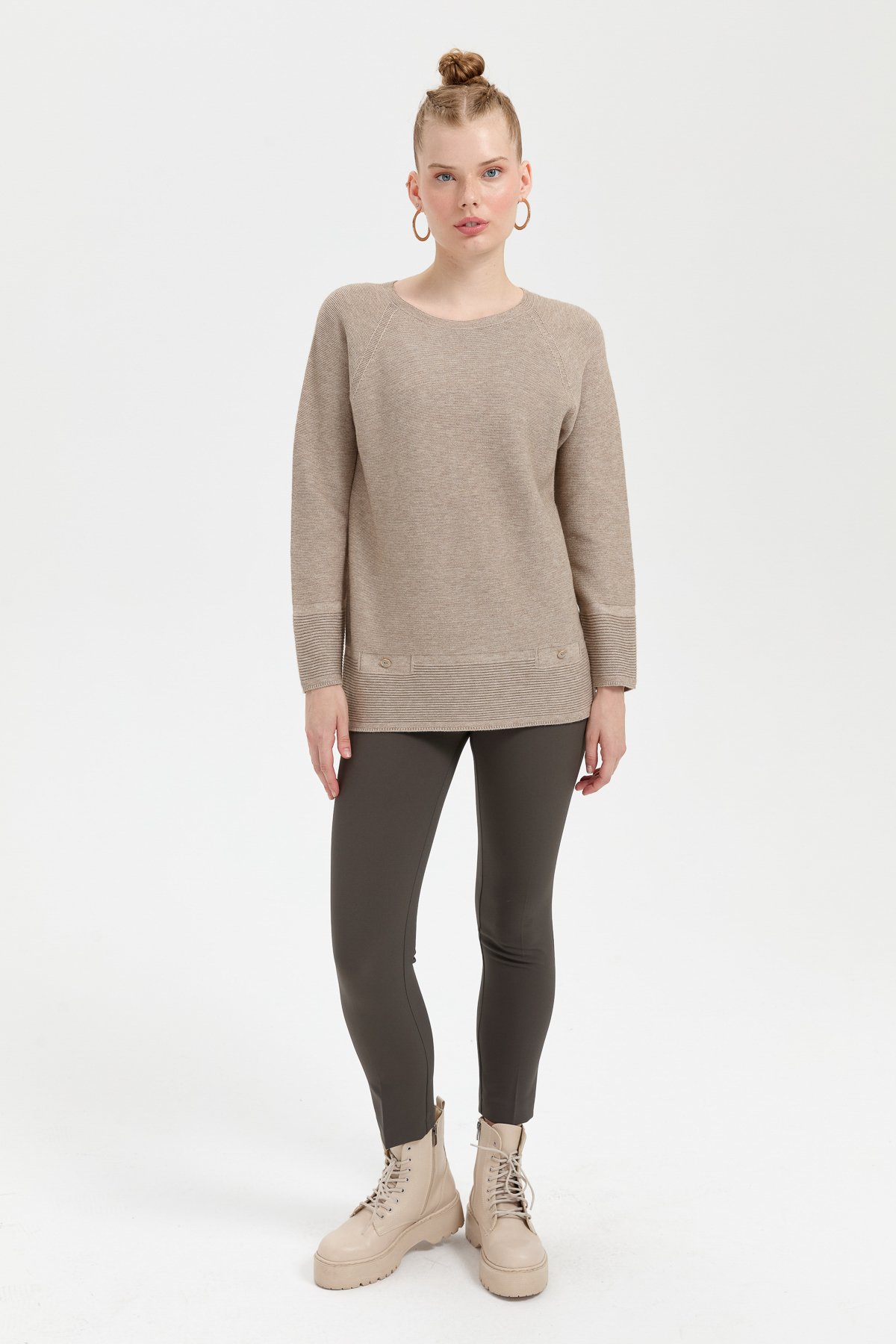 24189Kadın Sıfır Yaka Dikişsiz Sahte Cepli Kazak Vizon