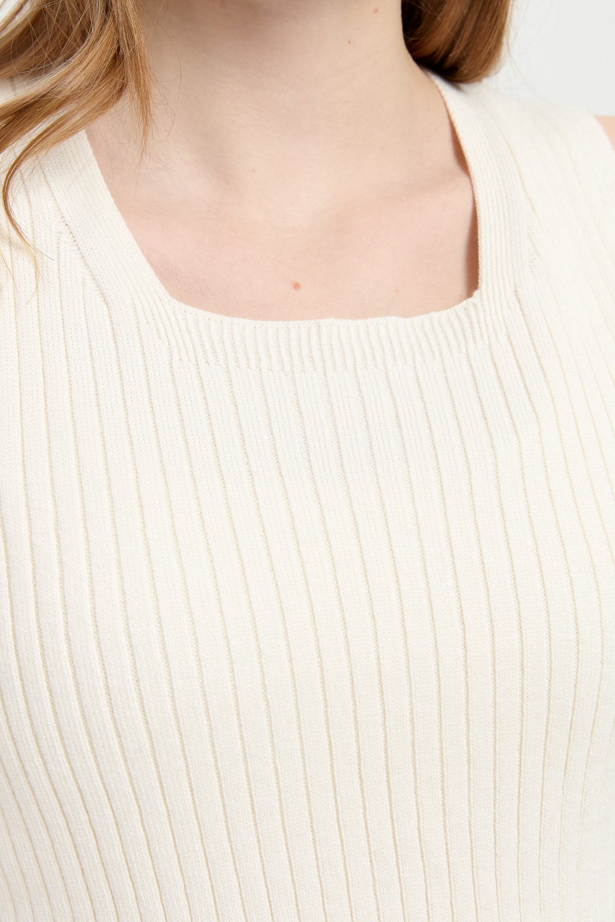 24178Kadın Sıfır Yaka Dikişsiz Süveter Kemik