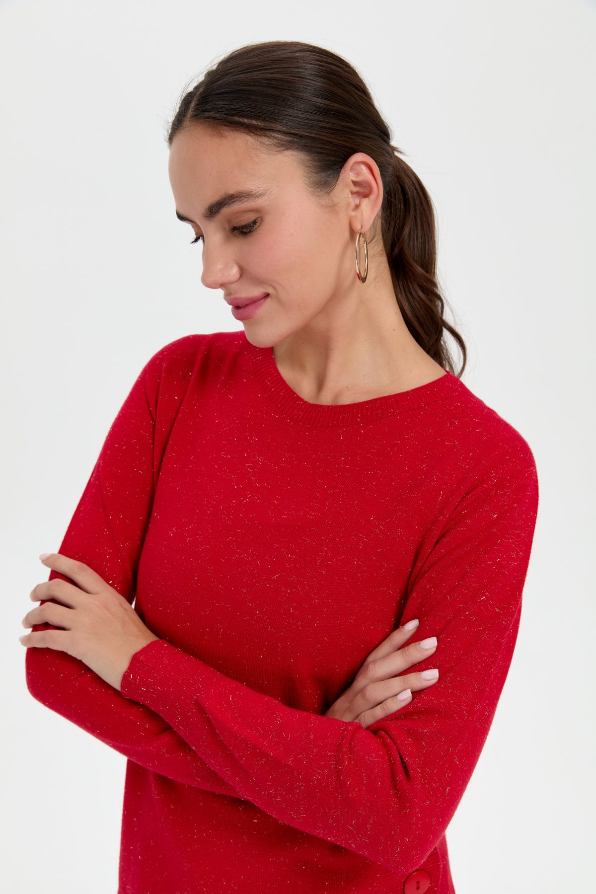 23390Kadın Sıfır Yaka Dikişsiz Yanları Düğmeli Simli Kazak Kırmızı