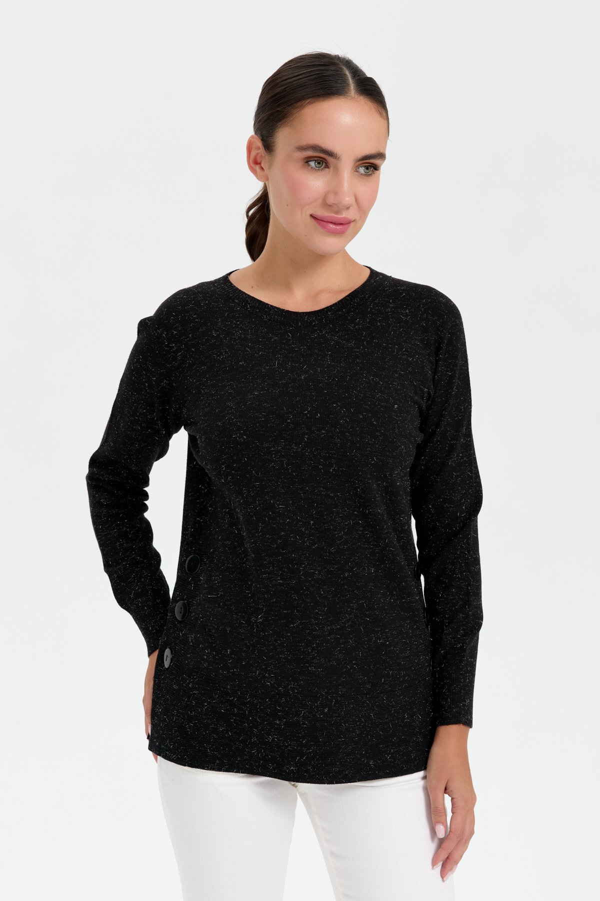 23390Kadın Sıfır Yaka Dikişsiz Yanları Düğmeli Simli Kazak Siyah