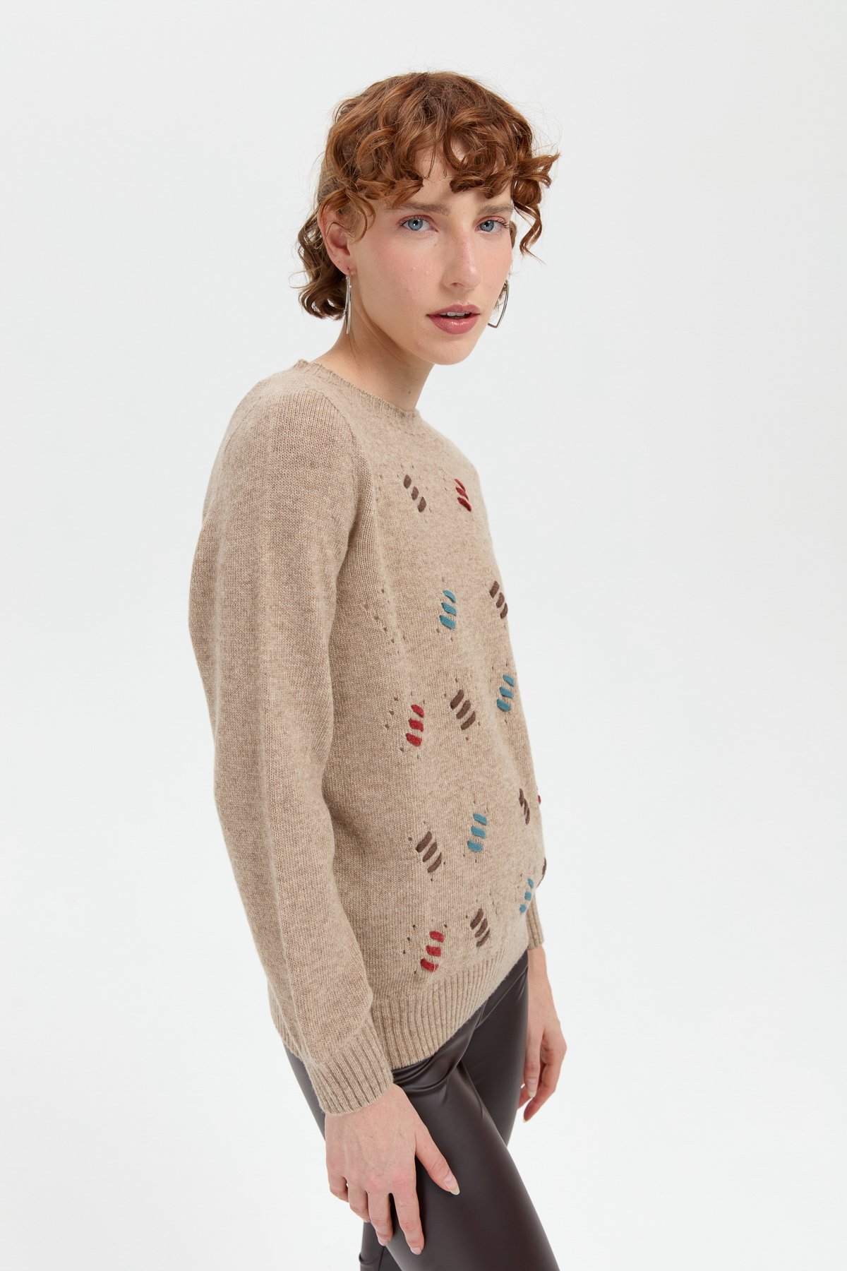 24211Kadın Sıfır Yaka Dikişsiz Yün Kazak K.Bej