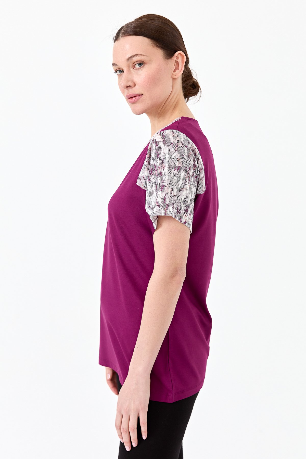 20857Kadın Sıfır Yaka Düşük Kol Çiçek Baskılı Penye Bluz Mürdüm