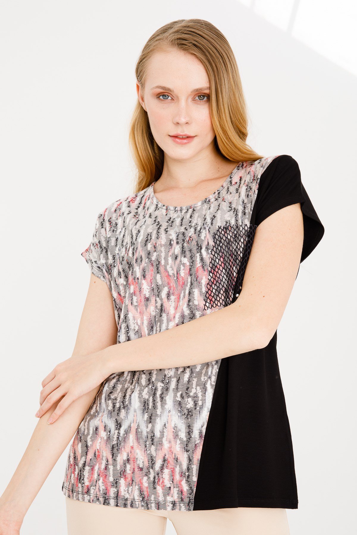 KADIN SIFIR YAKA DÜŞÜK KOL FİLE CEPLİ PENYE BLUZ SİYAH