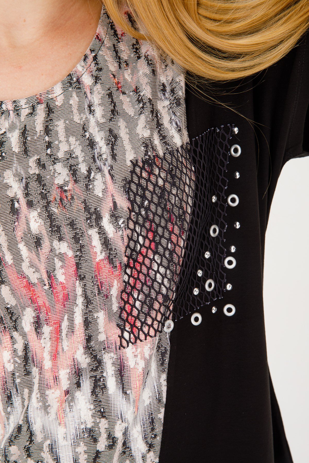 KADIN SIFIR YAKA DÜŞÜK KOL FİLE CEPLİ PENYE BLUZ SİYAH