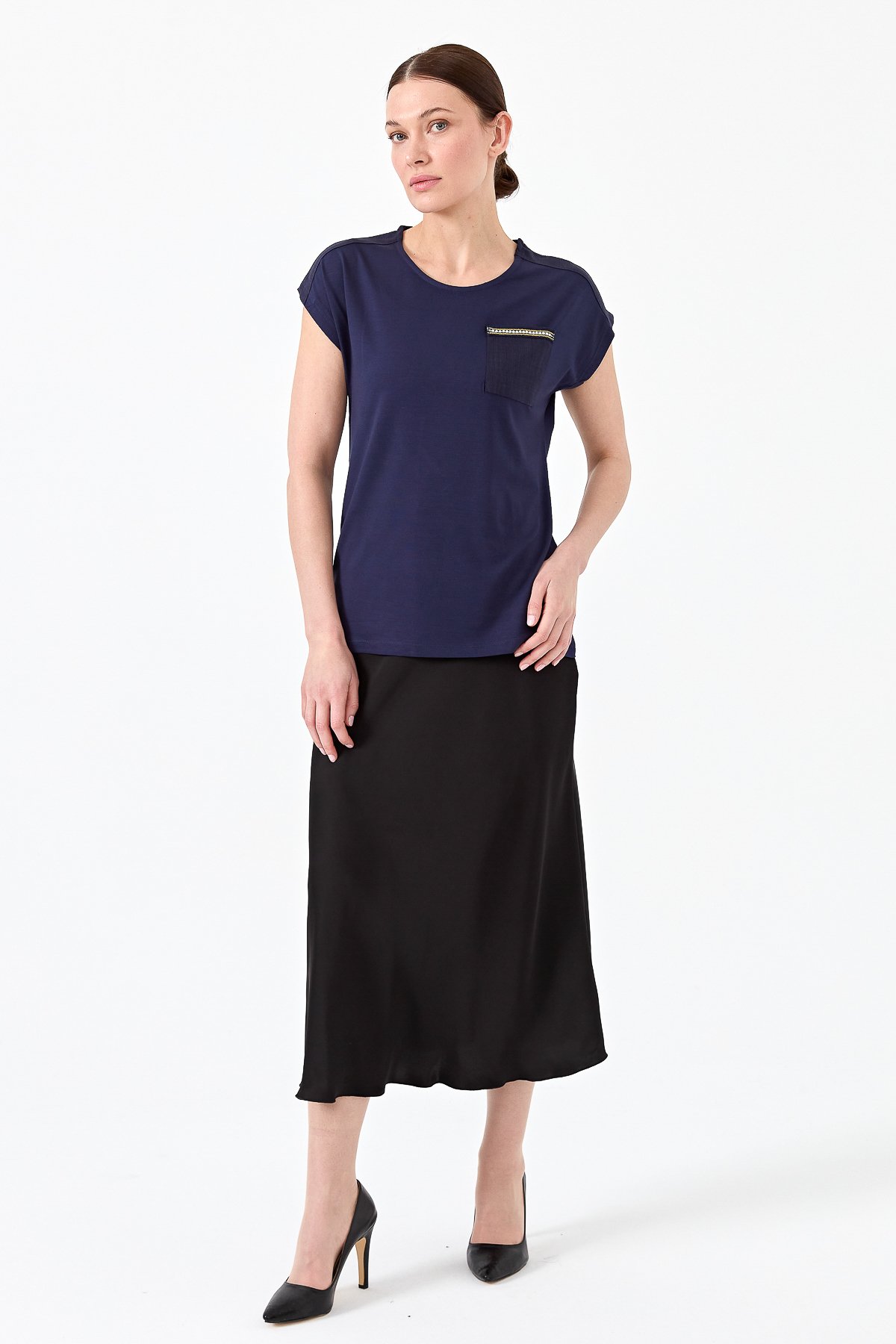 22772Kadın Sıfır Yaka Düşük Kol Simli T-shirt Lacivert