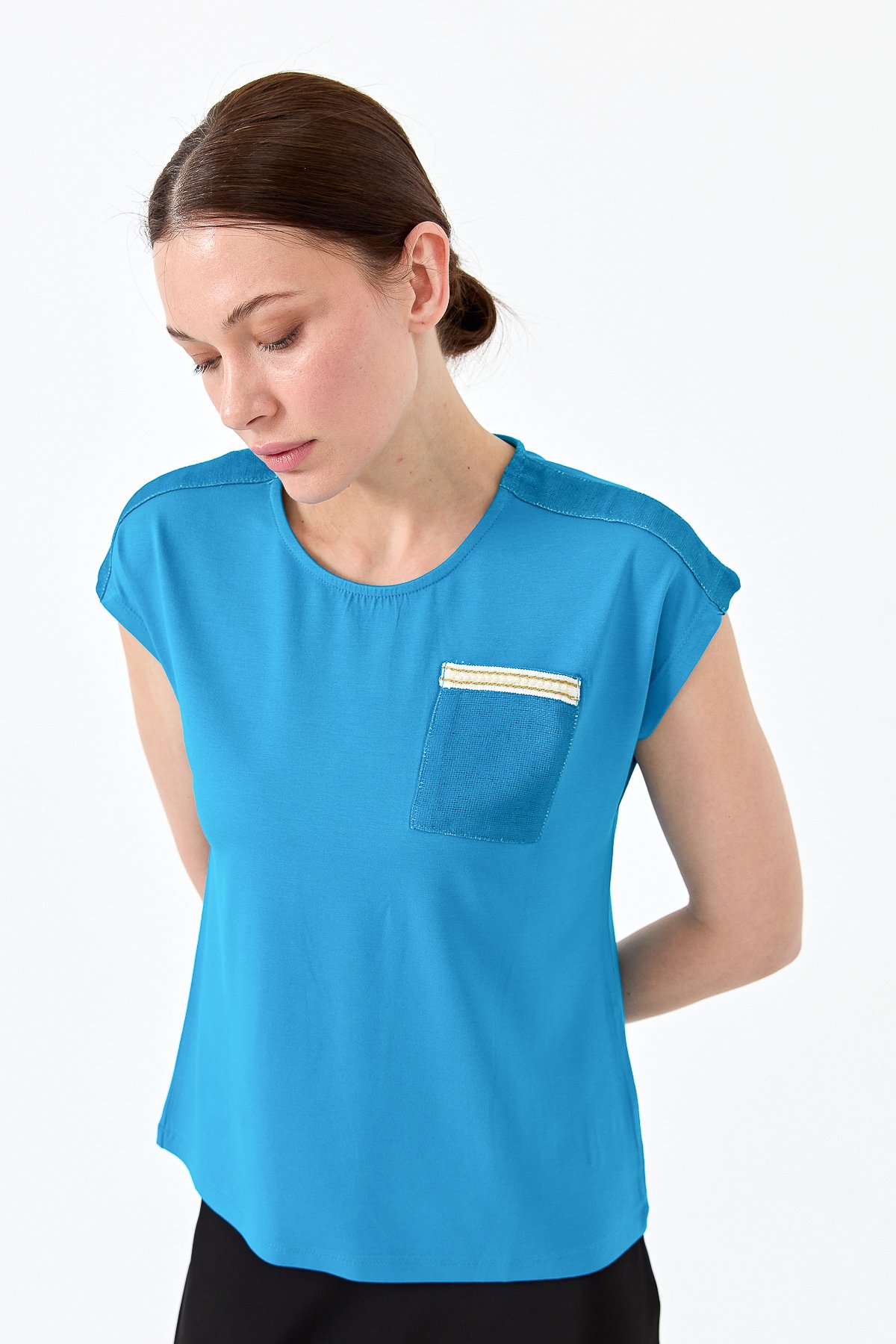 22772Kadın Sıfır Yaka Düşük Kol Simli T-shirt Turkuaz