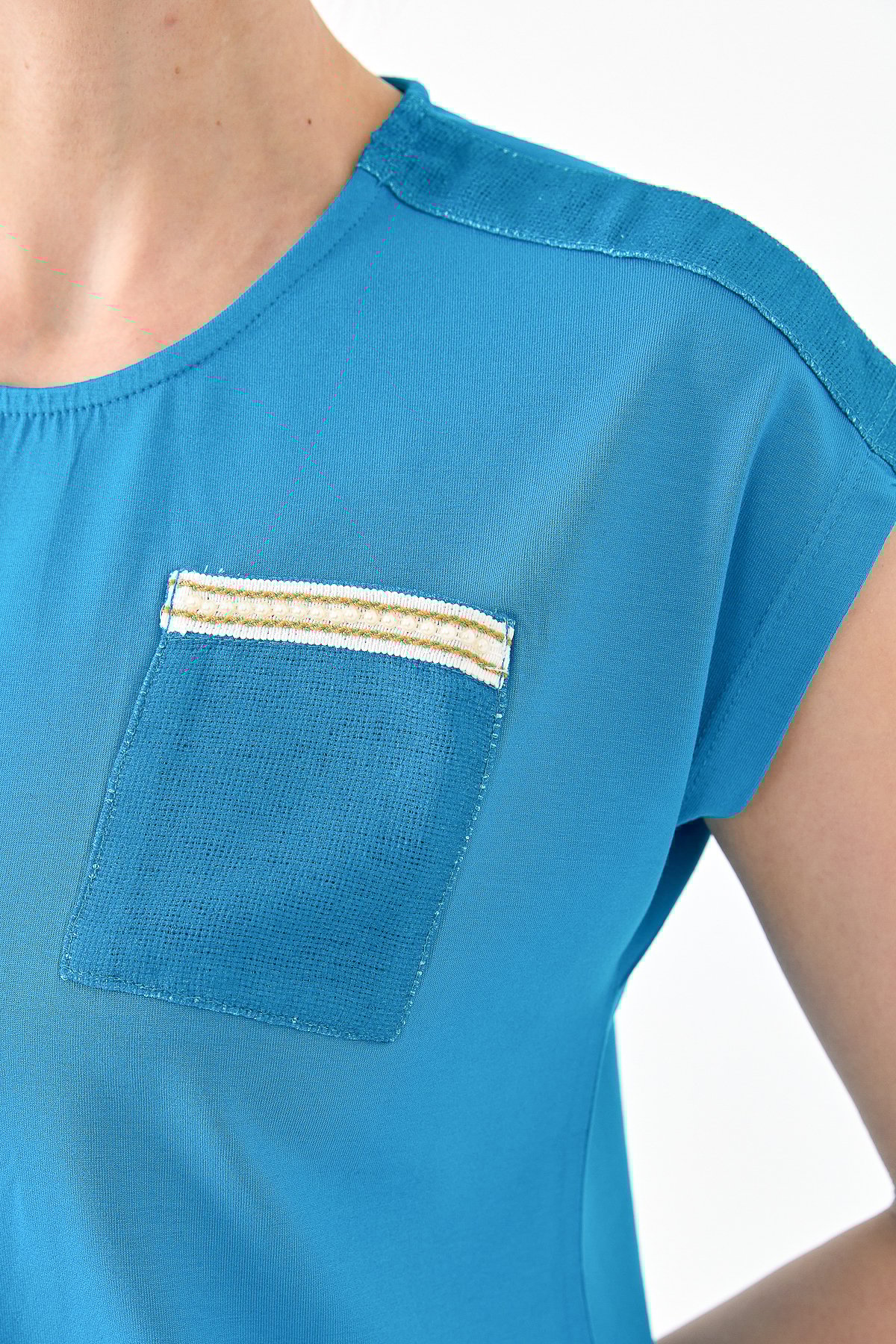 22772Kadın Sıfır Yaka Düşük Kol Simli T-shirt Turkuaz