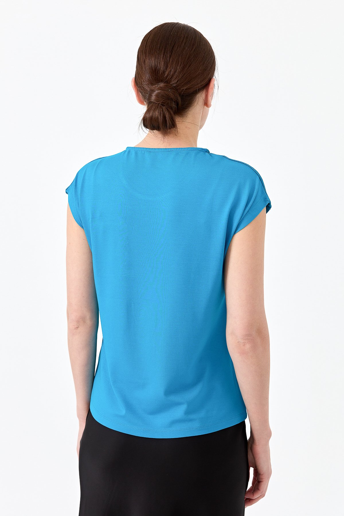 22772Kadın Sıfır Yaka Düşük Kol Simli T-shirt Turkuaz