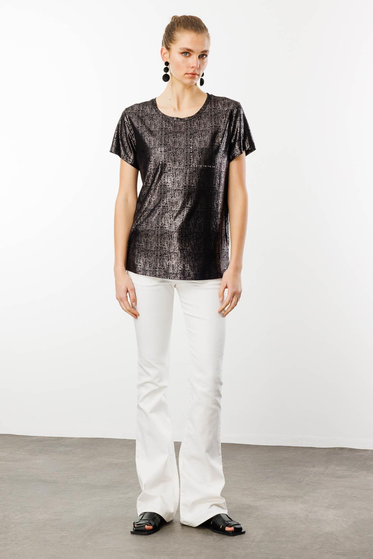 25856Kadın Sıfır Yaka Düşük Kollu Bluz Siyah