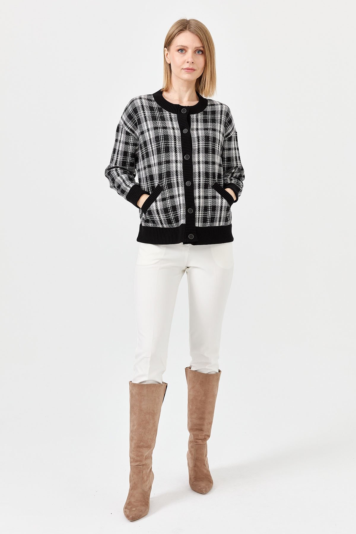 22102Kadın Sıfır Yaka Ekose Desenli Kısa Ceket Siyah