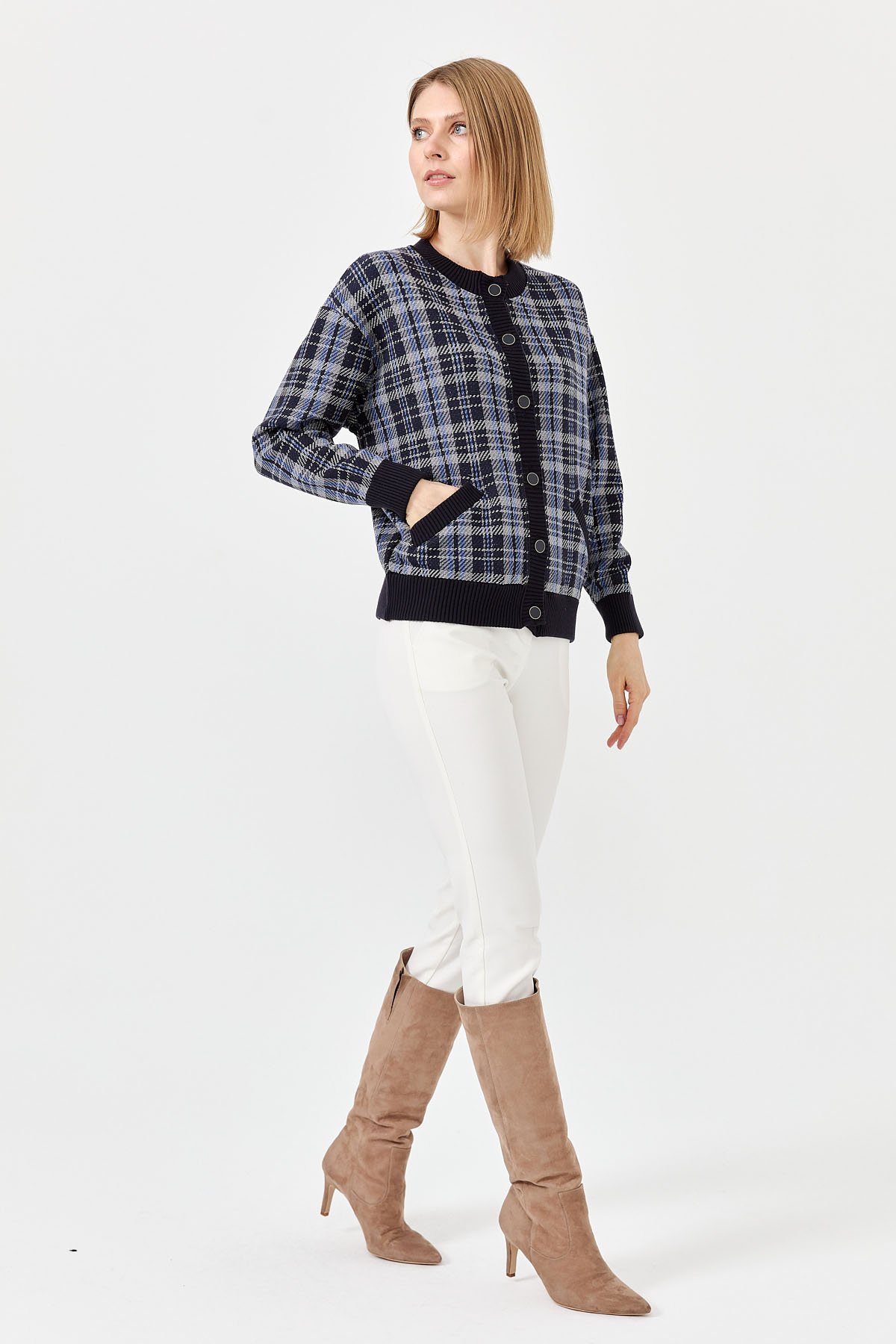 22102Kadın Sıfır Yaka Ekose Desenli Kısa Ceket Lacivert