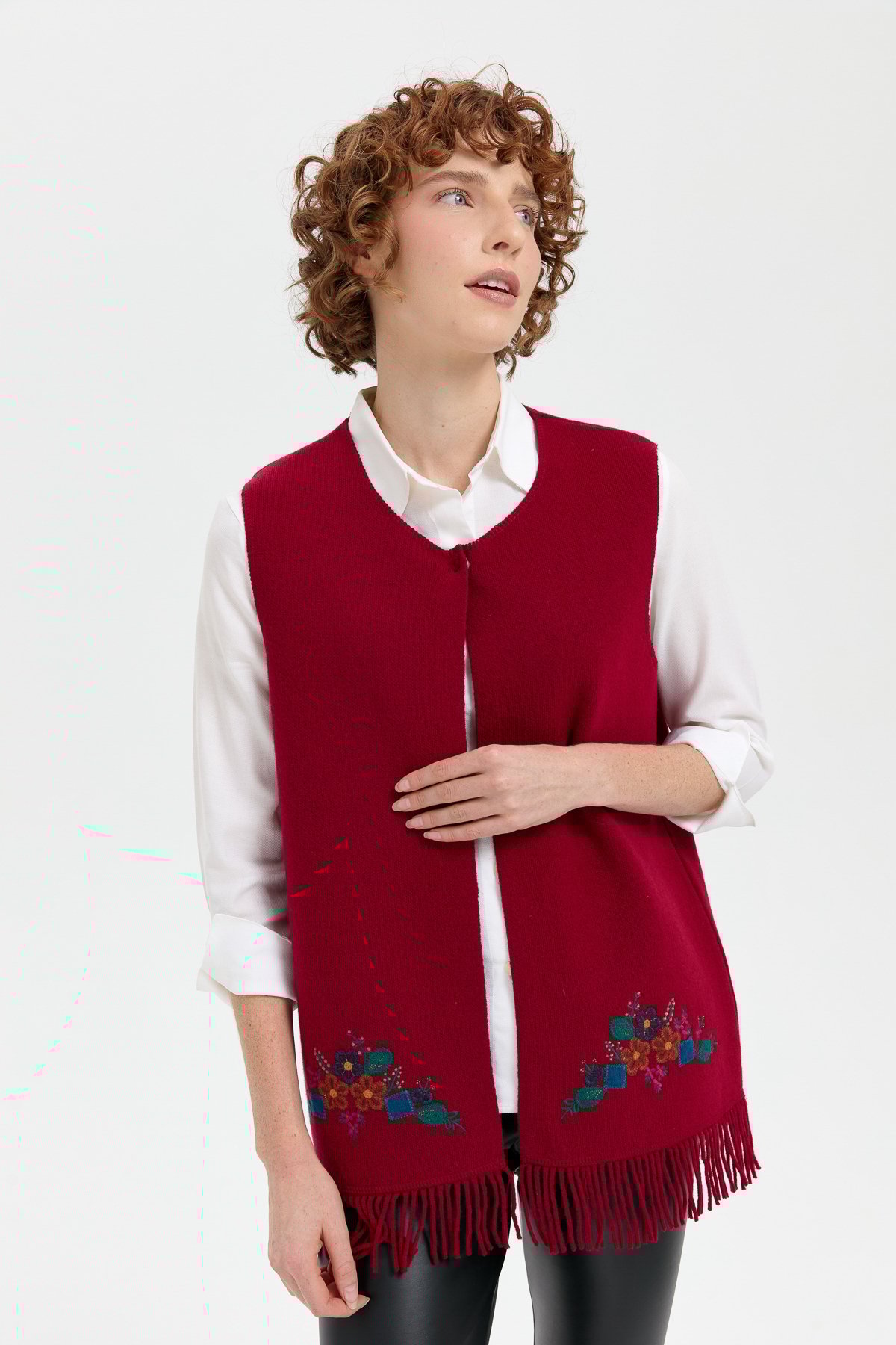 24010Kadın Sıfır Yaka Eteği İşlemeli Yün Yelek V.Çürüğü