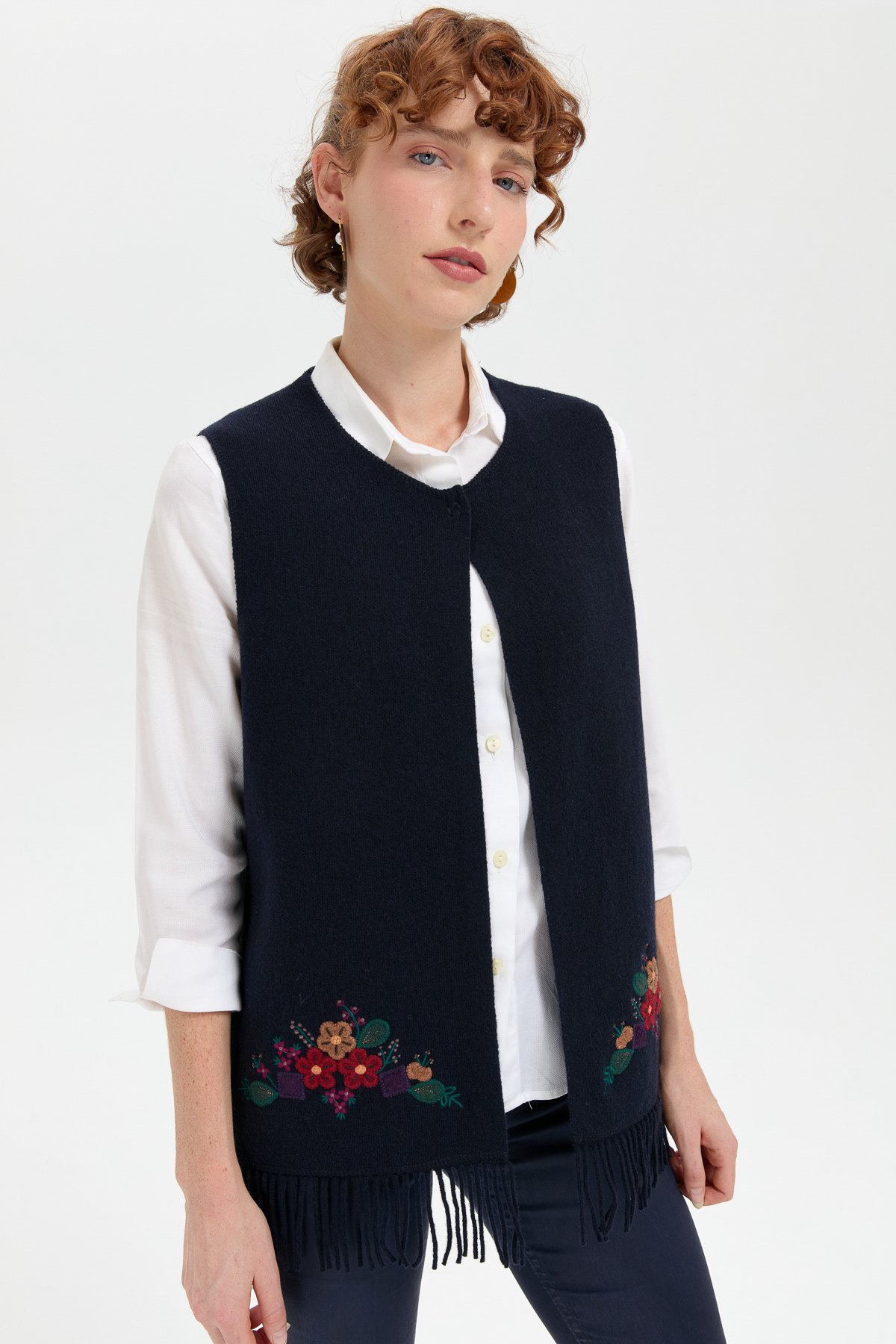 24010Kadın Sıfır Yaka Eteği İşlemeli Yün Yelek K.Lacivert