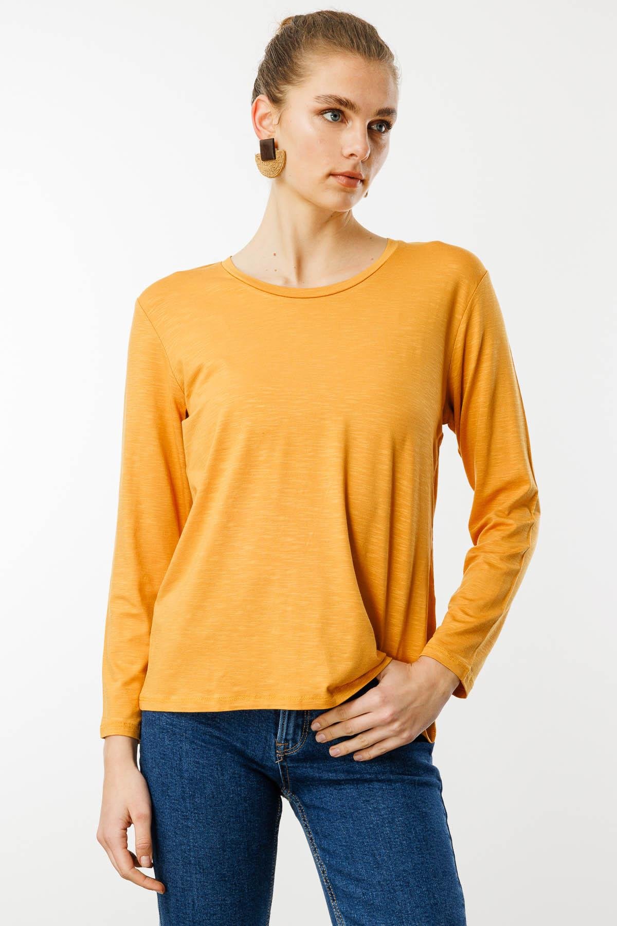 KMY24093Kadın Sıfır Yaka Flamlı Kumaş Basic Penye Bluz Hardal