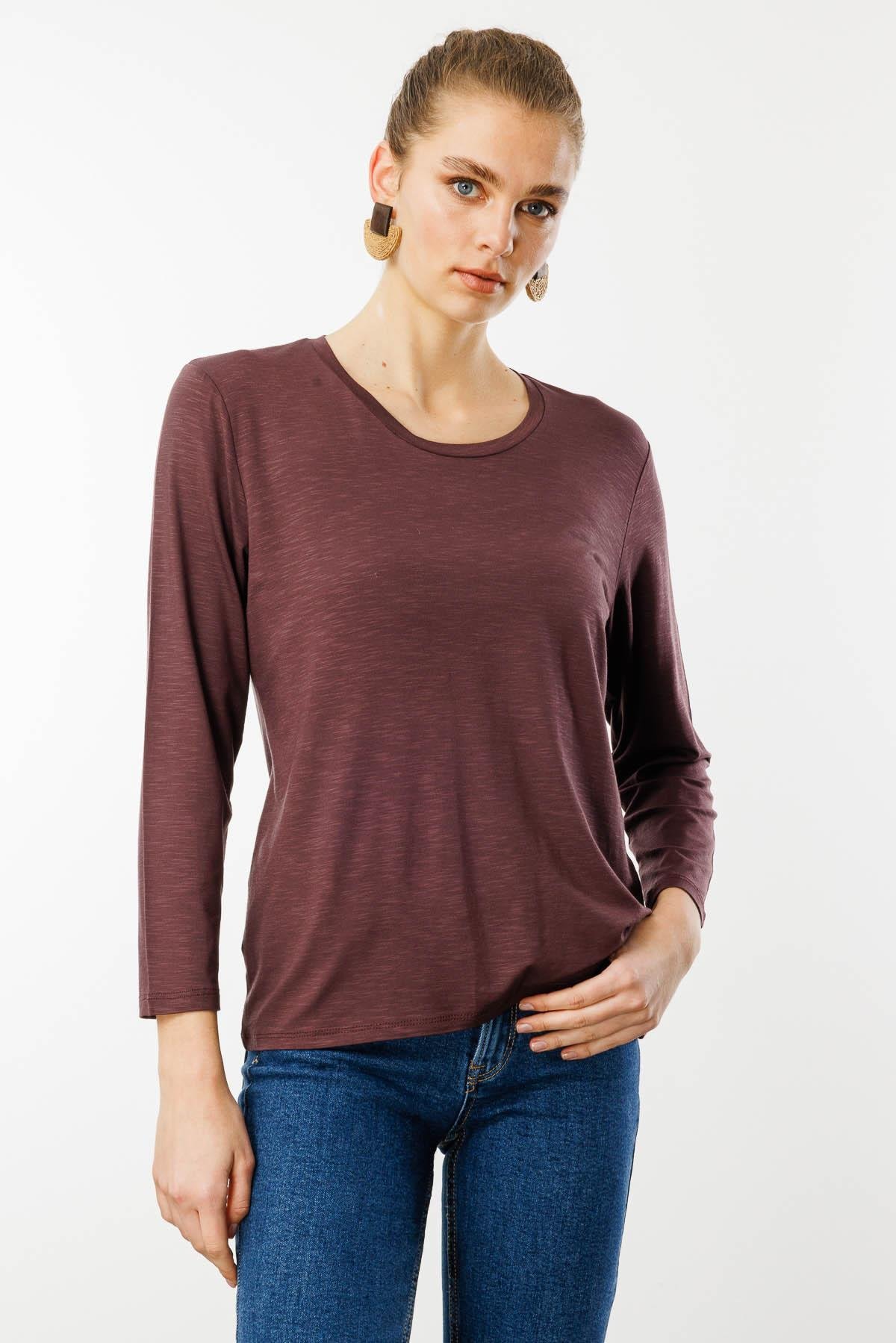 KMY24093Kadın Sıfır Yaka Flamlı Kumaş Basic Penye Bluz Kahve