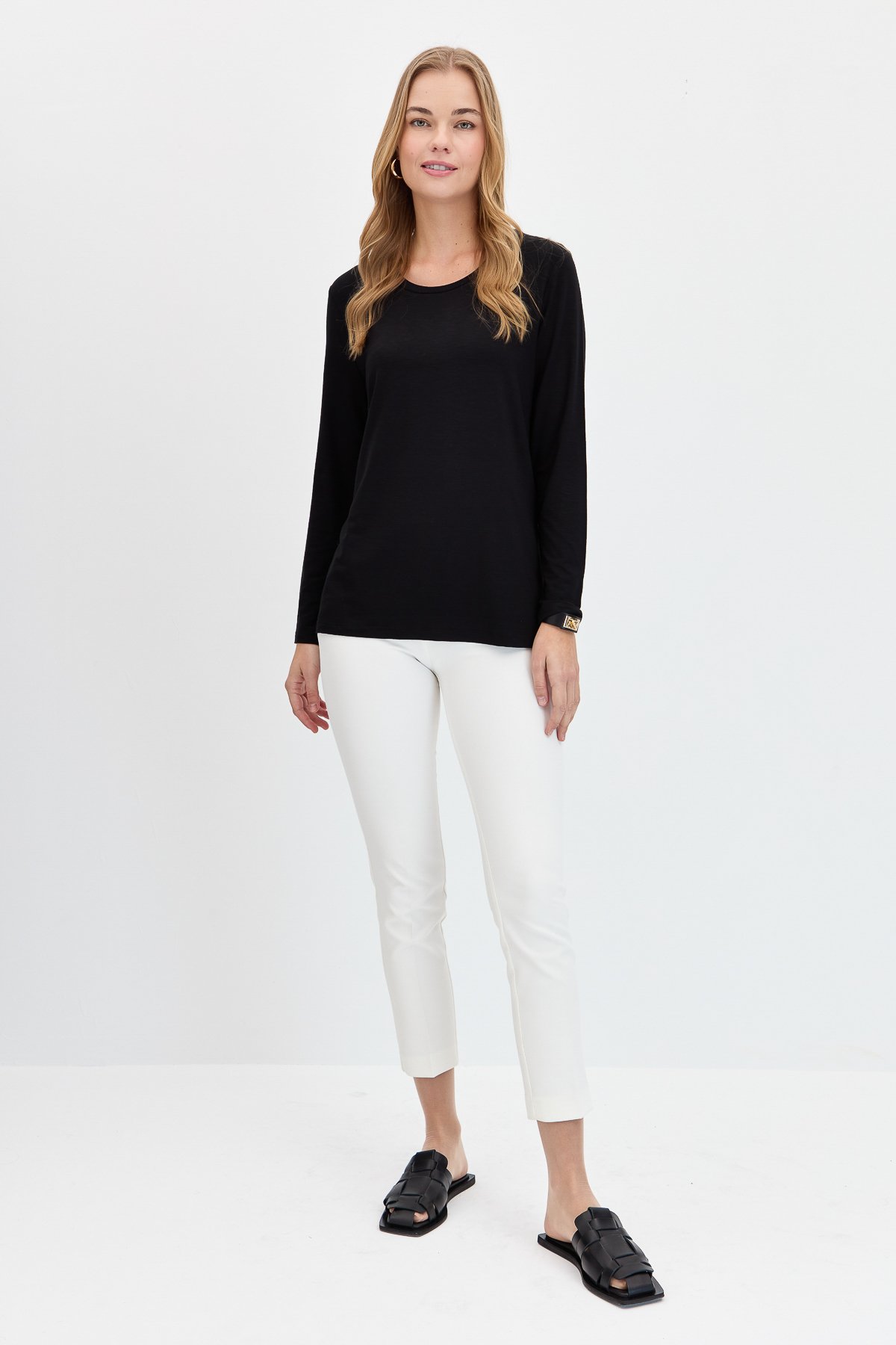 KMY24093Kadın Sıfır Yaka Flamlı Kumaş Basic Penye Bluz Siyah