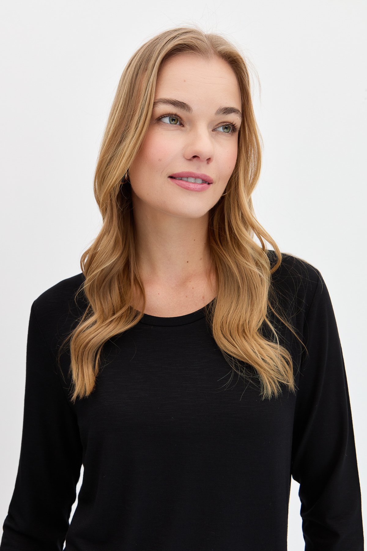 KMY24093Kadın Sıfır Yaka Flamlı Kumaş Basic Penye Bluz Siyah