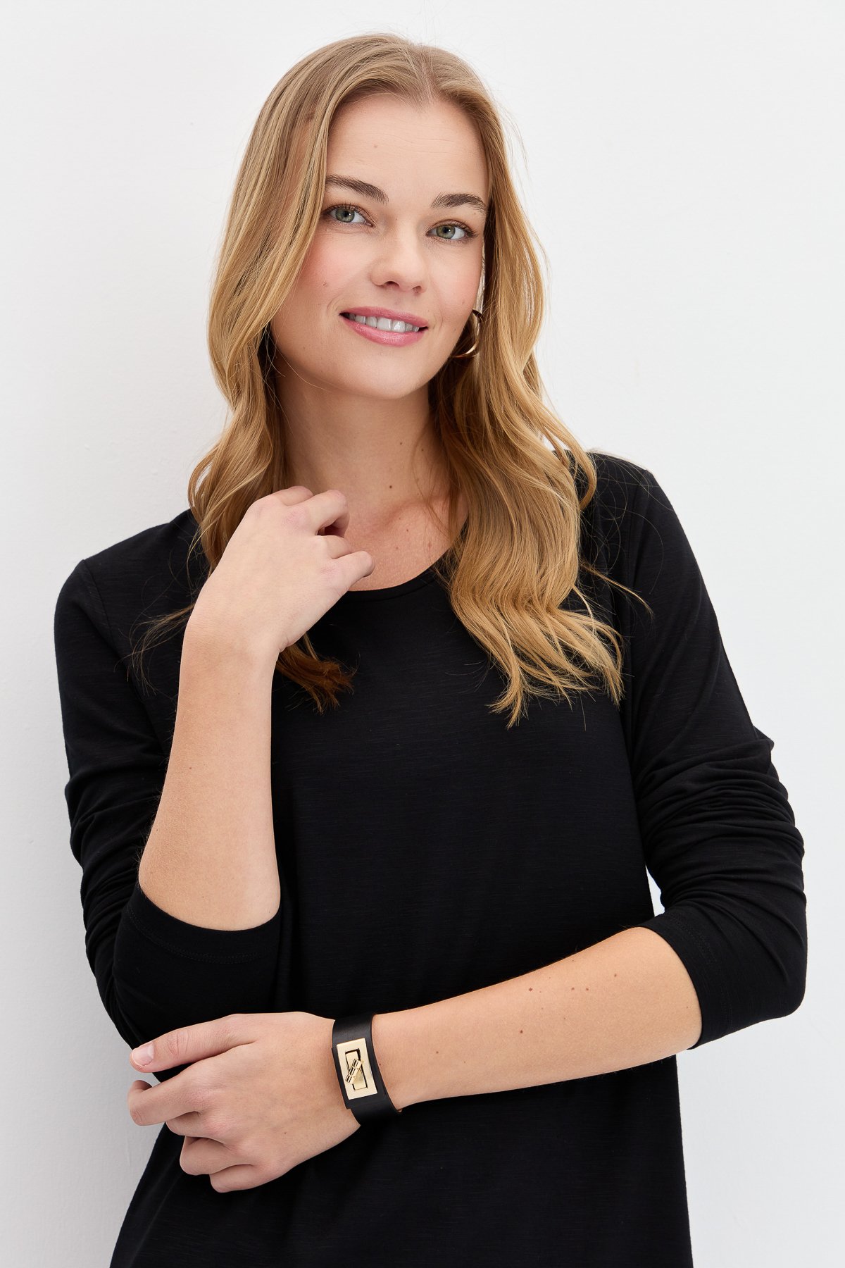 KMY24093Kadın Sıfır Yaka Flamlı Kumaş Basic Penye Bluz Siyah