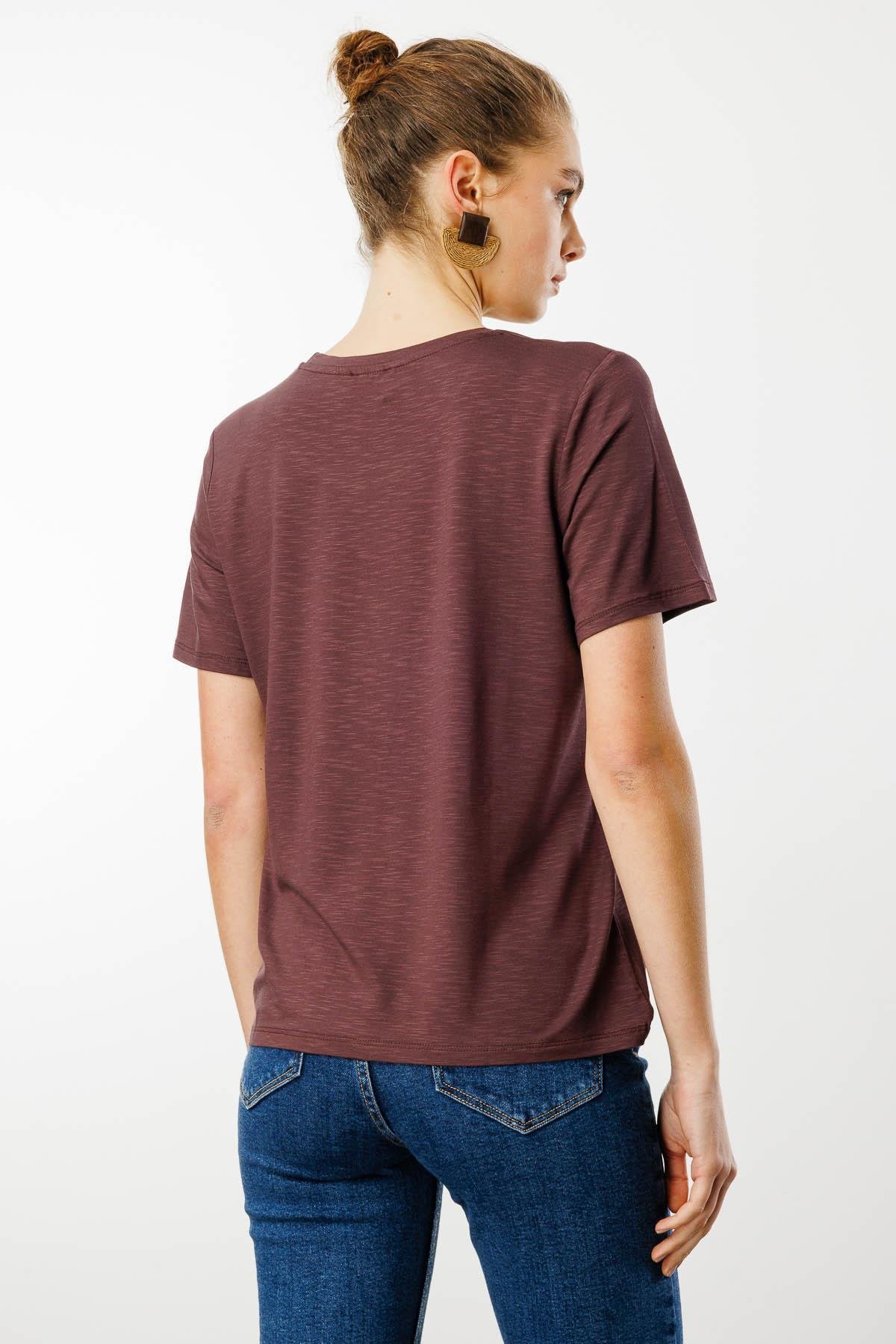 KMY24084Kadın Sıfır Yaka Flamlı Kumaş Penye Tshirt Kahve