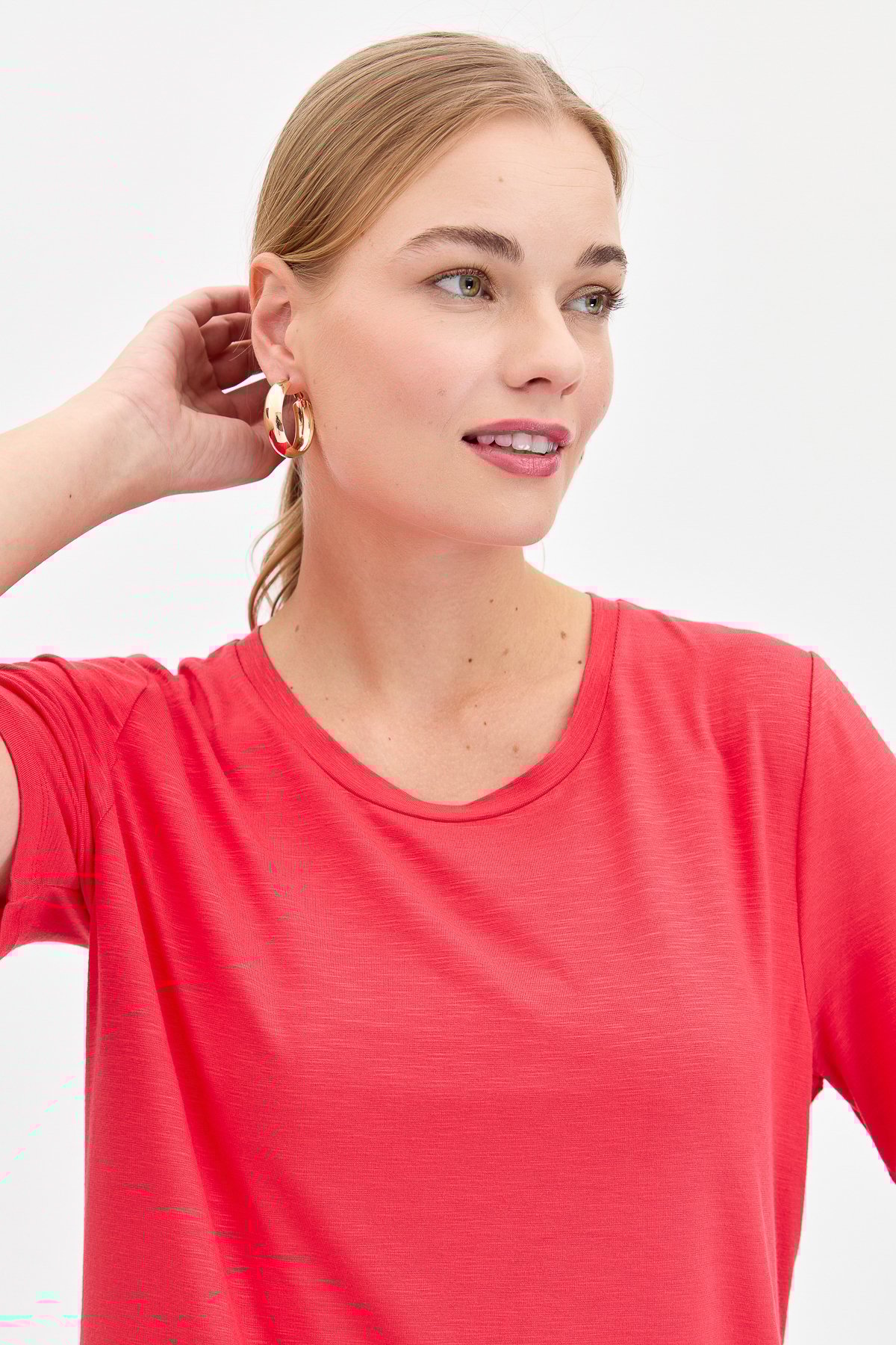 KMY24084Kadın Sıfır Yaka Flamlı Kumaş Penye Tshirt Mercan