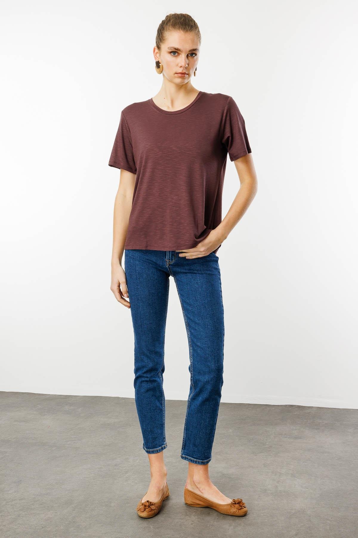 KMY24084Kadın Sıfır Yaka Flamlı Kumaş Penye Tshirt Kahve