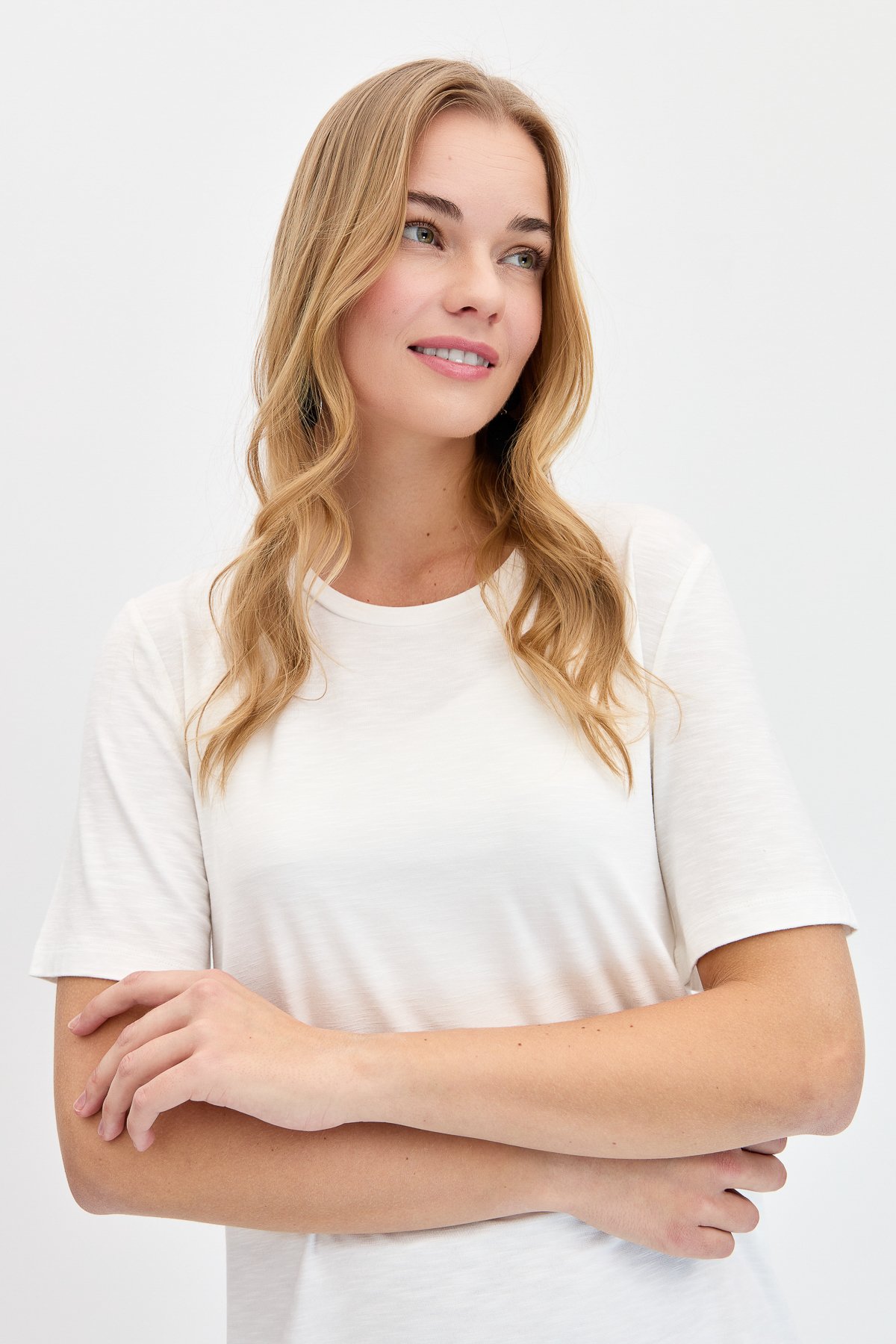 KMY24084Kadın Sıfır Yaka Flamlı Kumaş Penye Tshirt Ekru