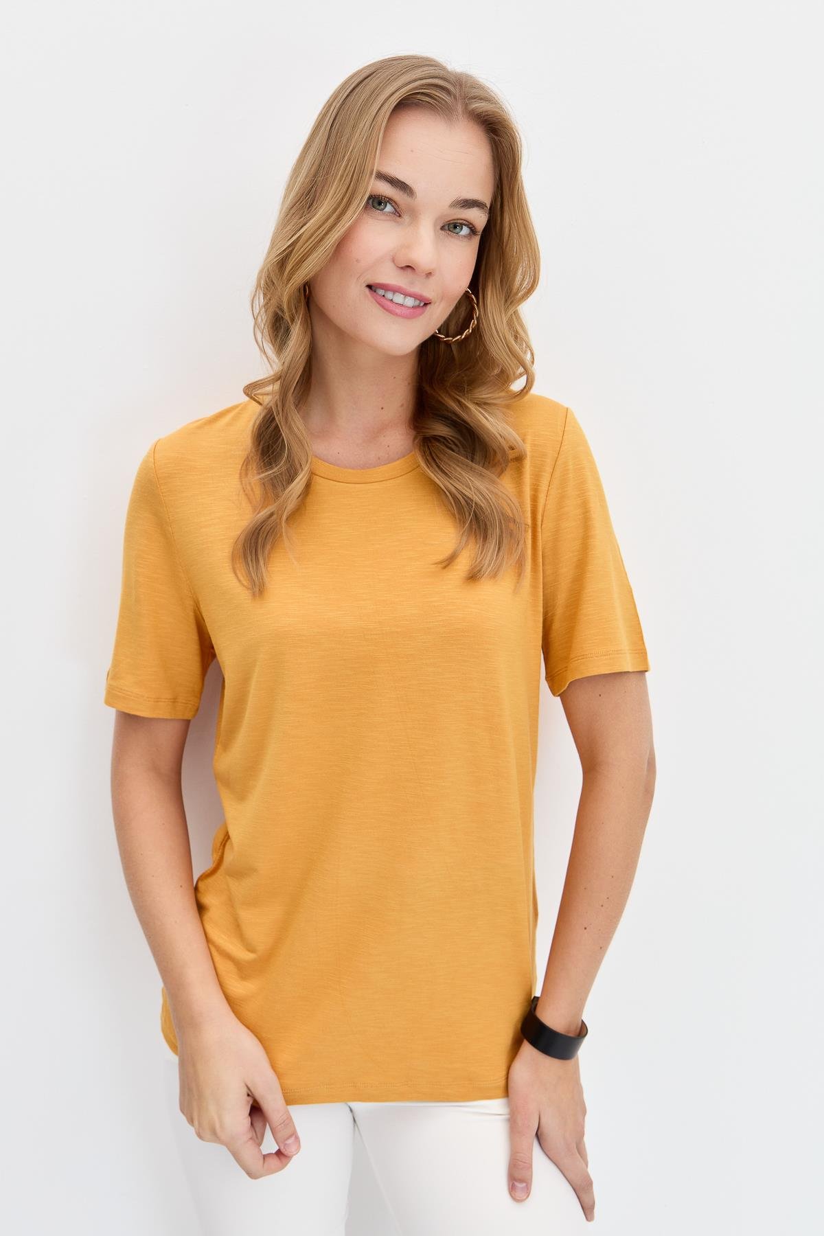 KMY24084Kadın Sıfır Yaka Flamlı Kumaş Penye Tshirt Hardal