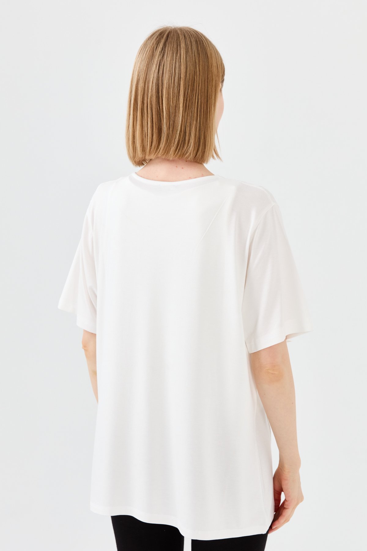 23758Kadın Sıfır Yaka Halka Desenli Penye T-shirt Kemik