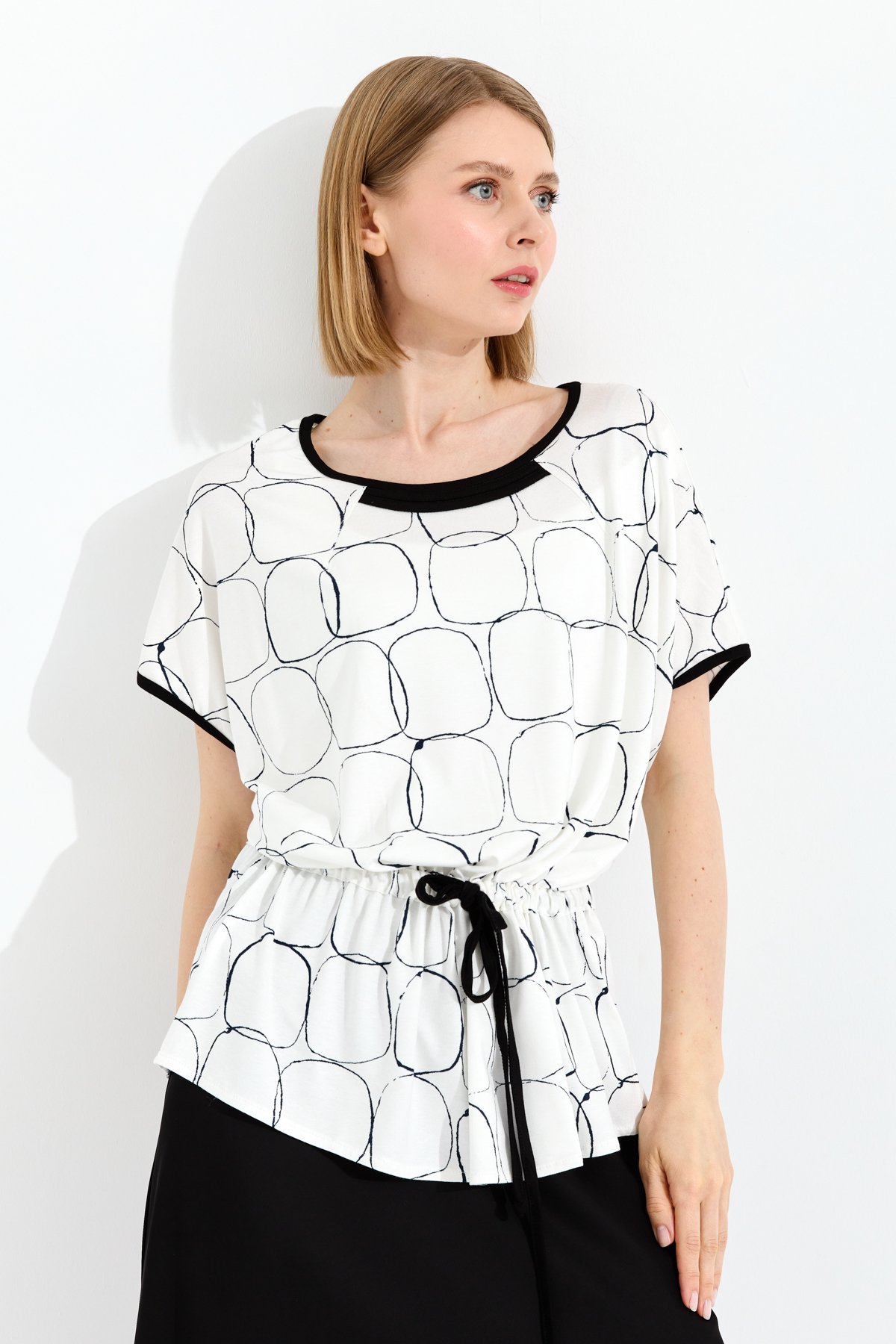 23719Kadın Sıfır Yaka İki Renk Penye T-shirt Ekru/Siyah