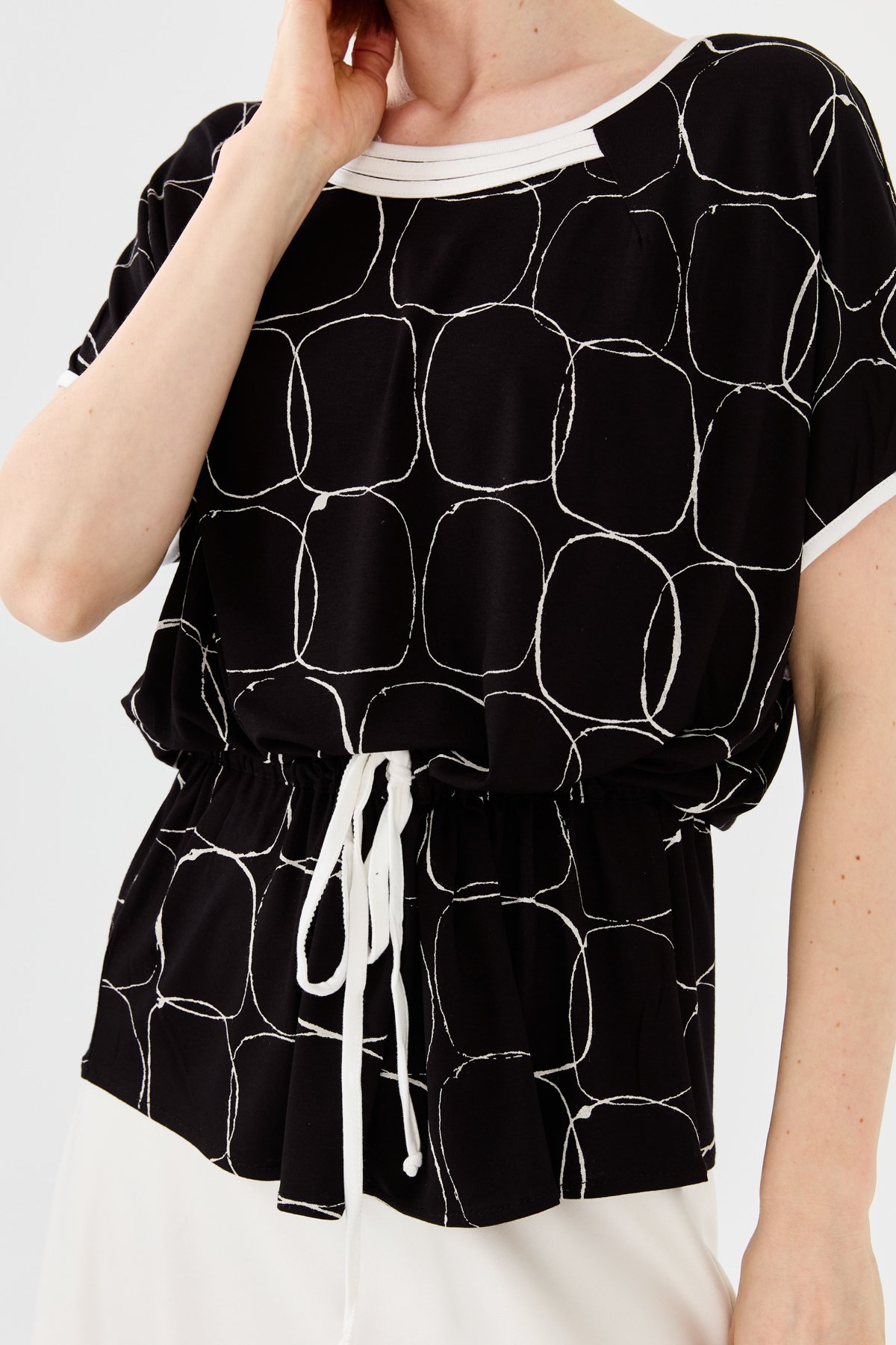 23719Kadın Sıfır Yaka İki Renk Penye T-shirt Siyah/Ekru