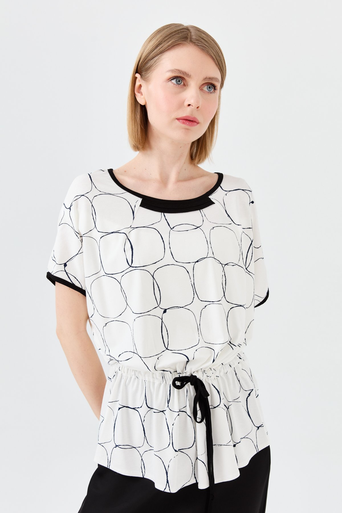 23719Kadın Sıfır Yaka İki Renk Penye T-shirt Ekru/Siyah