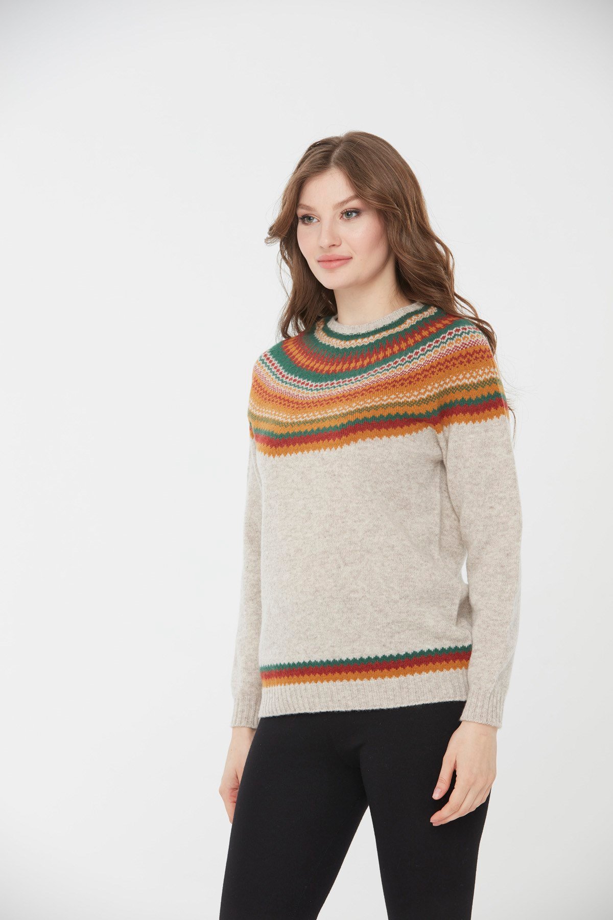 22086Kadın Sıfır Yaka İşleme Desenli Yün Kazak V.Bej