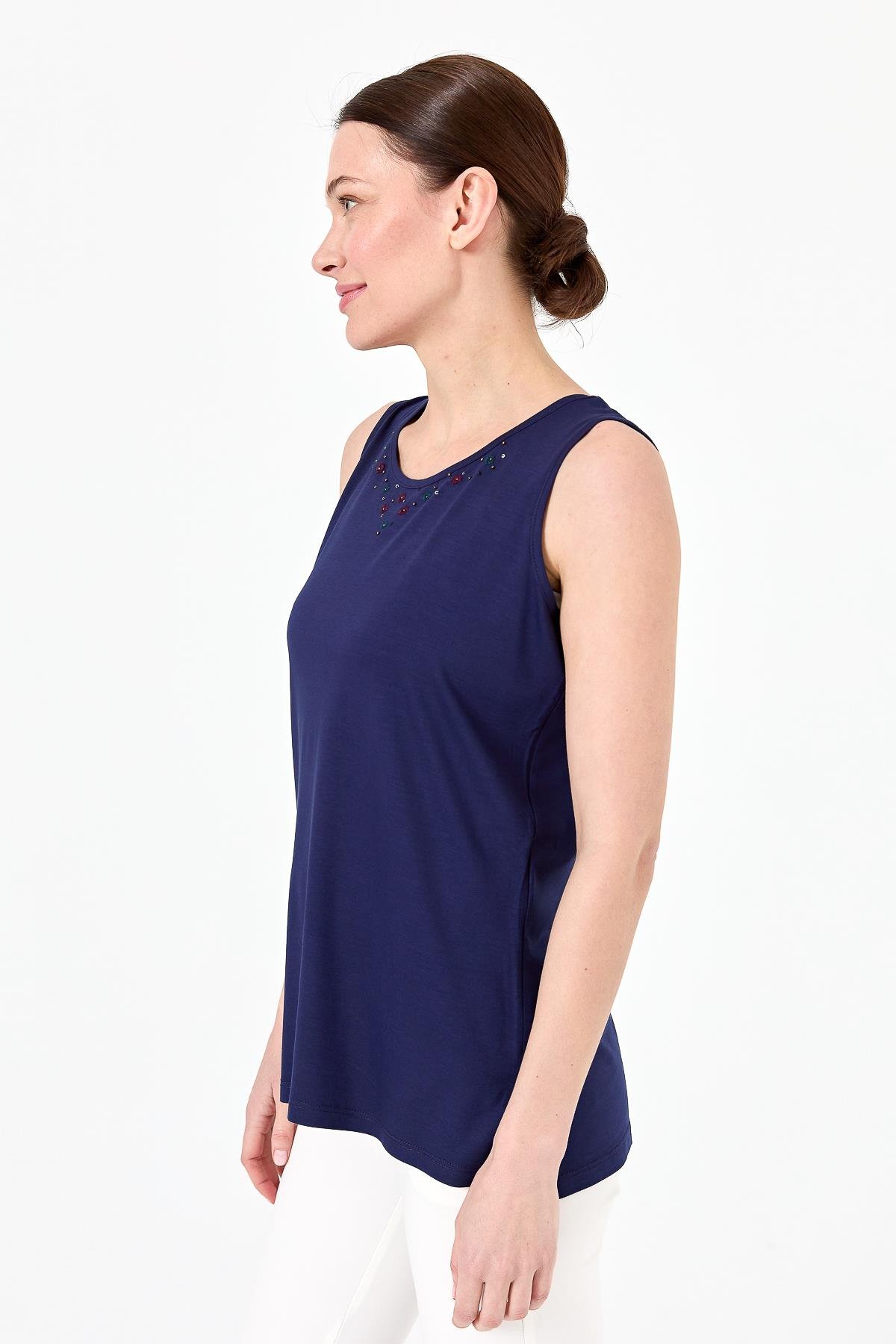 21868Kadın Sıfır Yaka İşlemeli Askılı Penye T-shirt Lacivert