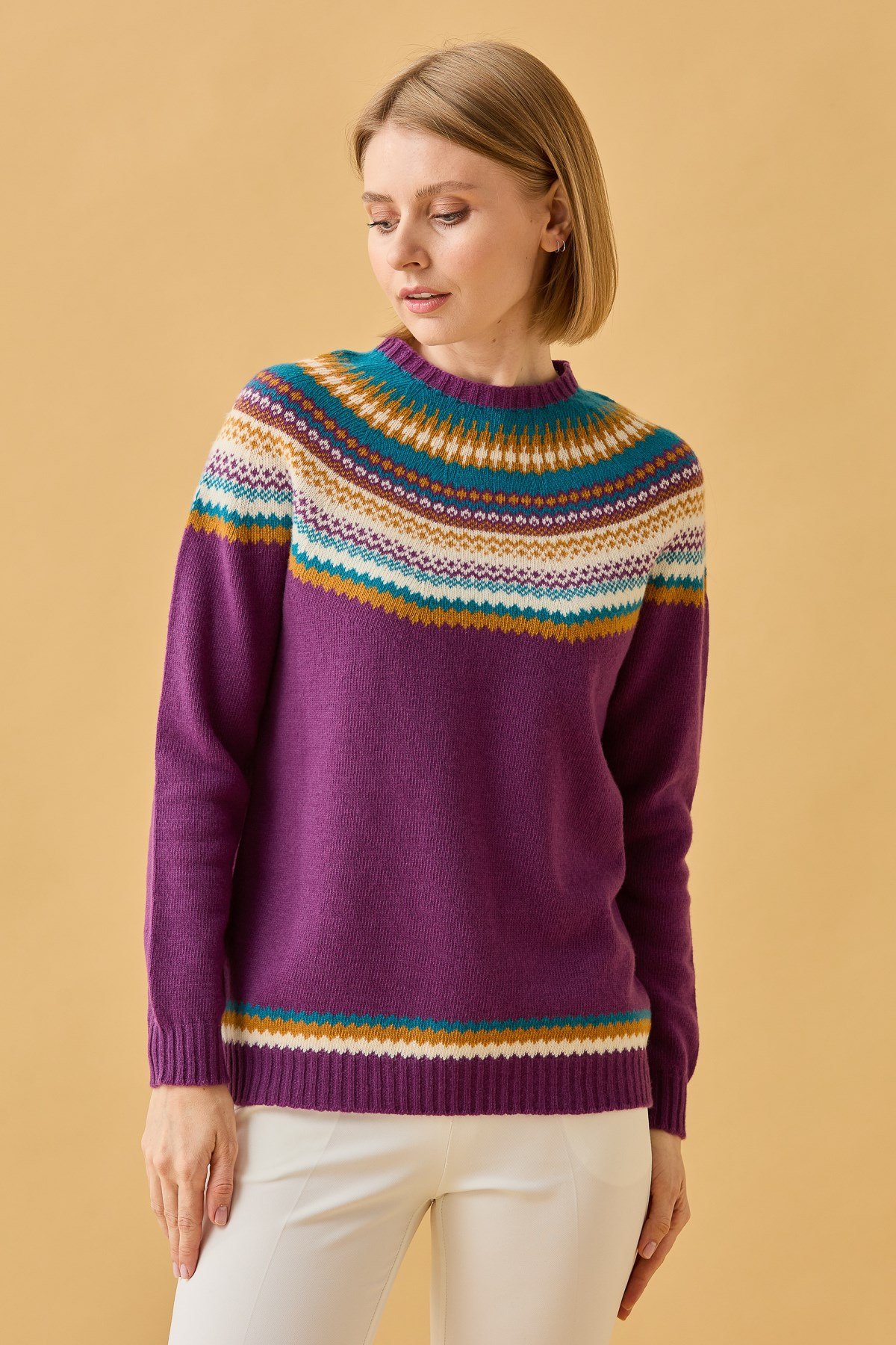 22086Kadın Sıfır Yaka Jakarlı Yün Kazak A.Mor