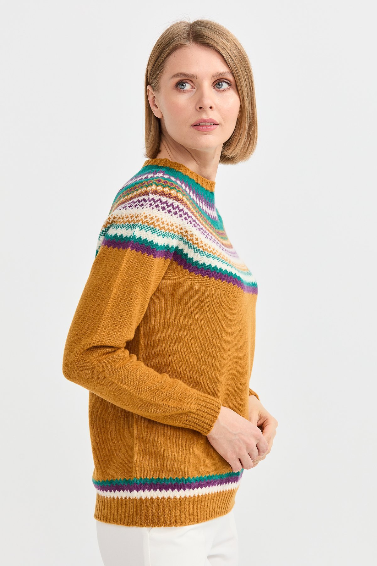 22086Kadın Sıfır Yaka Jakarlı Yün Kazak Hardal