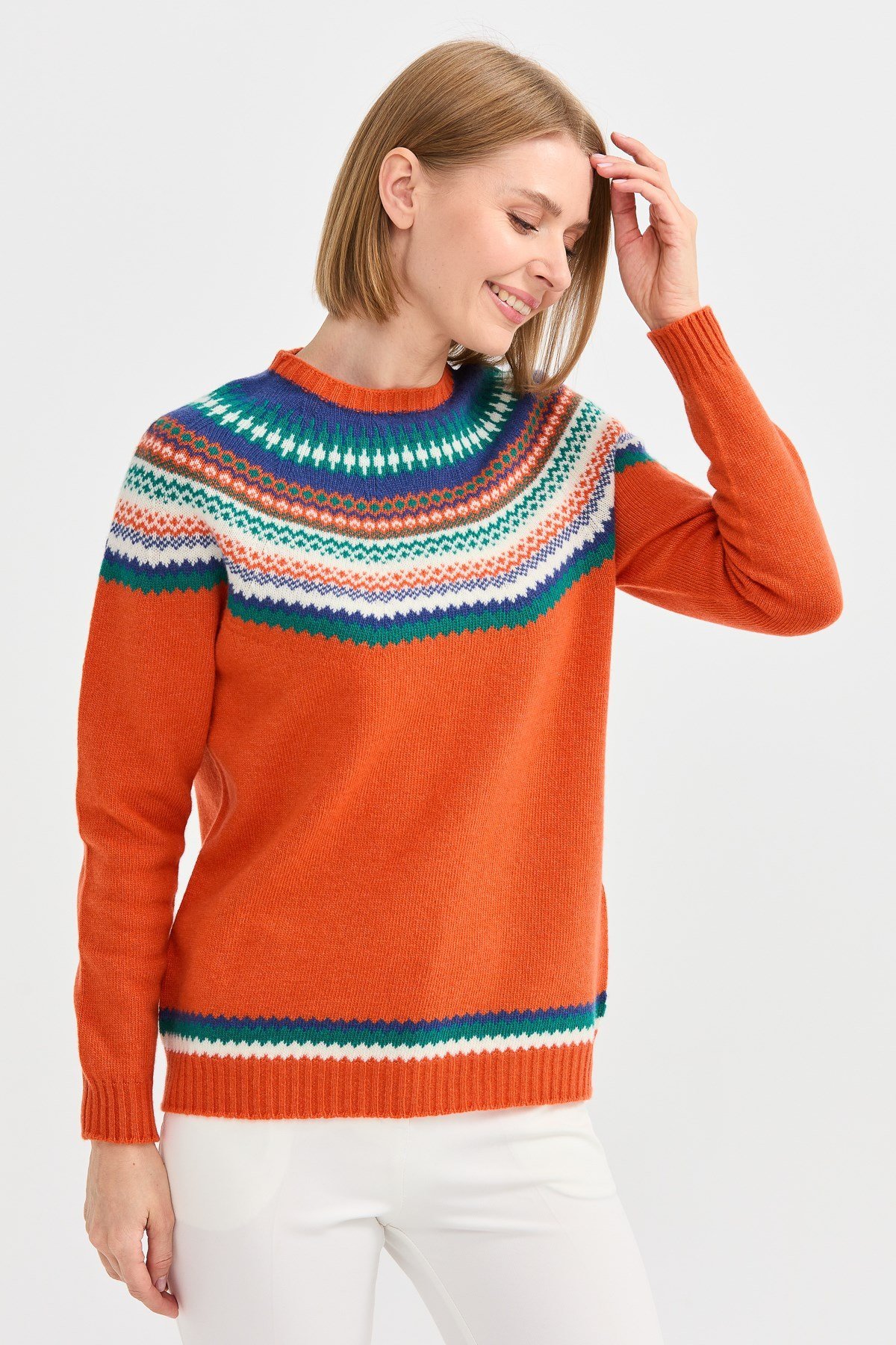 22086Kadın Sıfır Yaka Jakarlı Yün Kazak Portakal