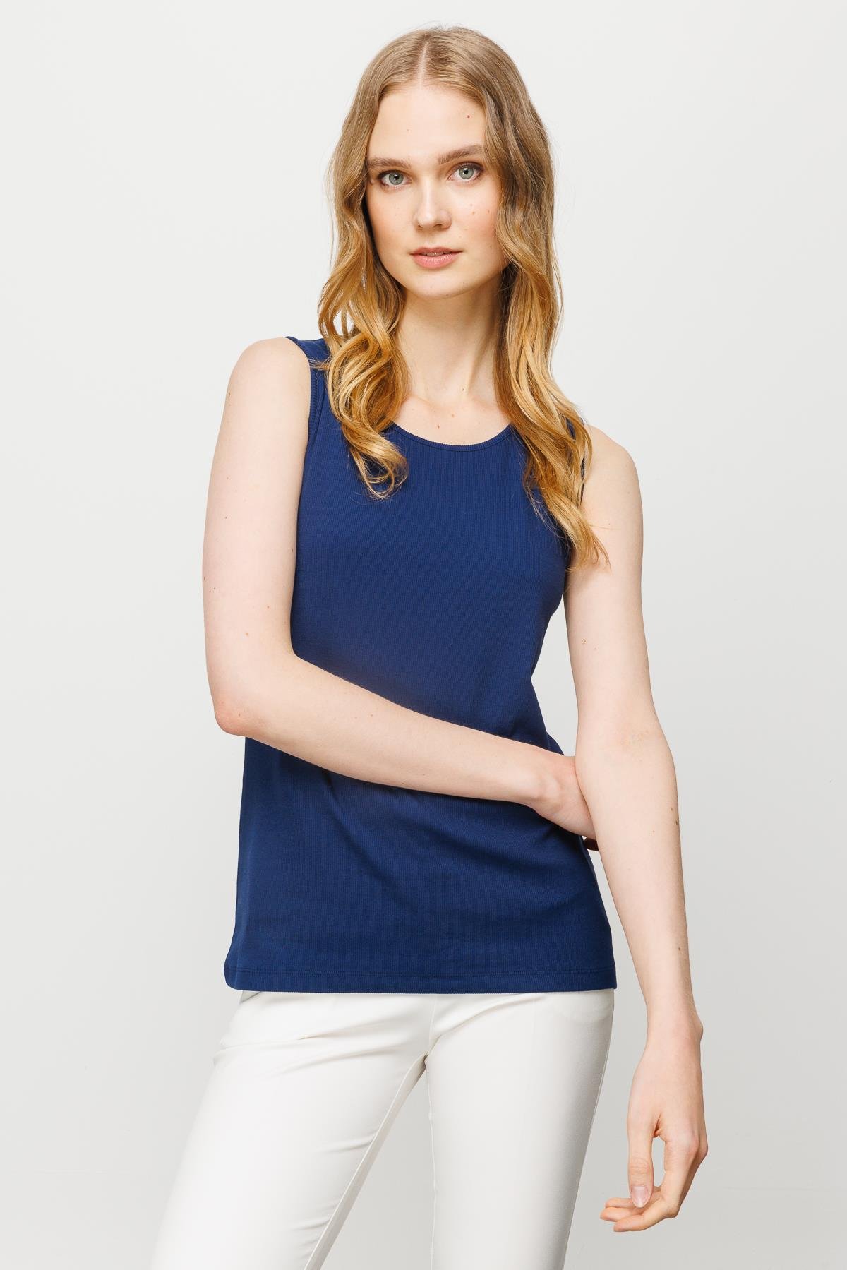 23772Kadın Sıfır Yaka Kaşkorse Pamuklu Askılı T-shirt Lacivert