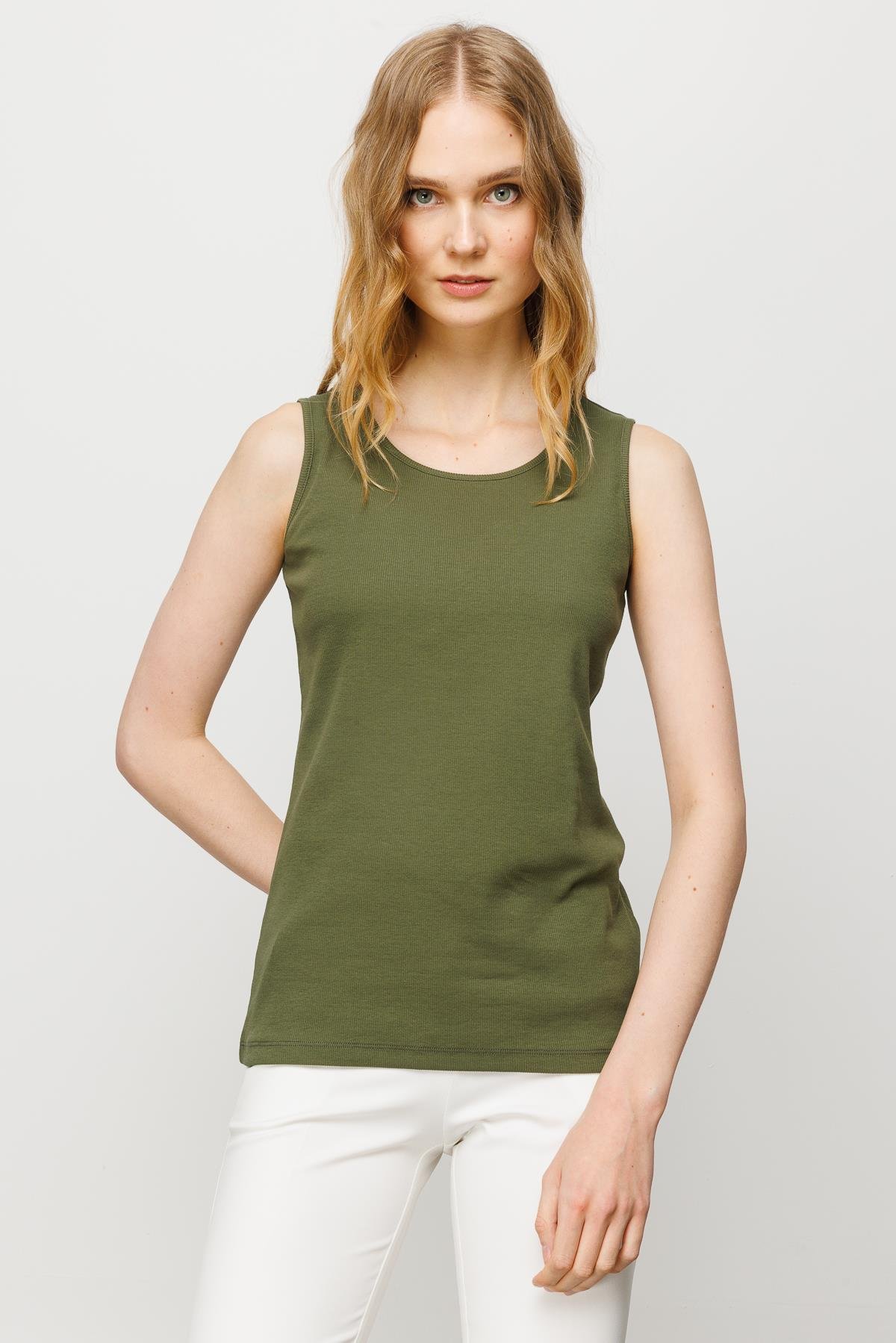 23772Kadın Sıfır Yaka Kaşkorse Pamuklu Askılı T-shirt Haki