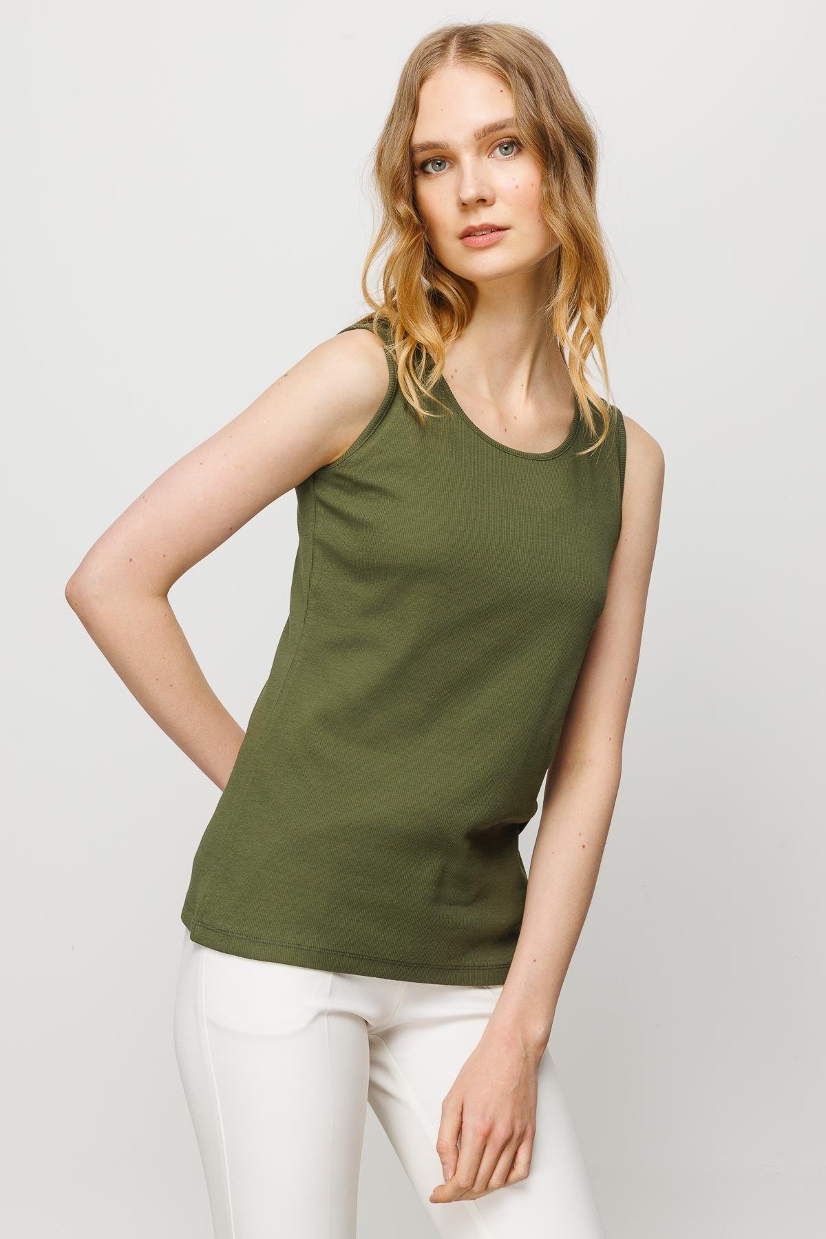 23772Kadın Sıfır Yaka Kaşkorse Pamuklu Askılı T-shirt Haki