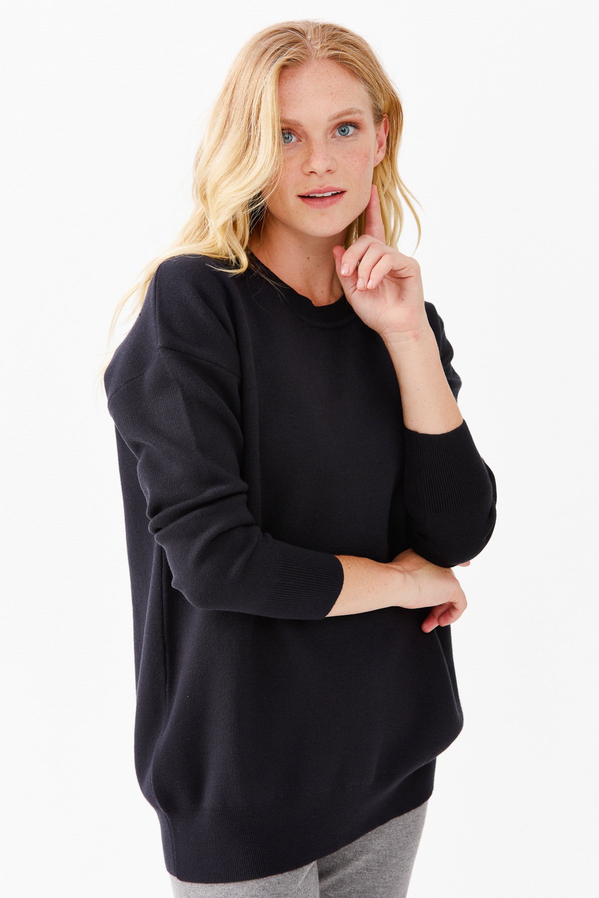 22316Женская блузка с круглым вырезом синяя