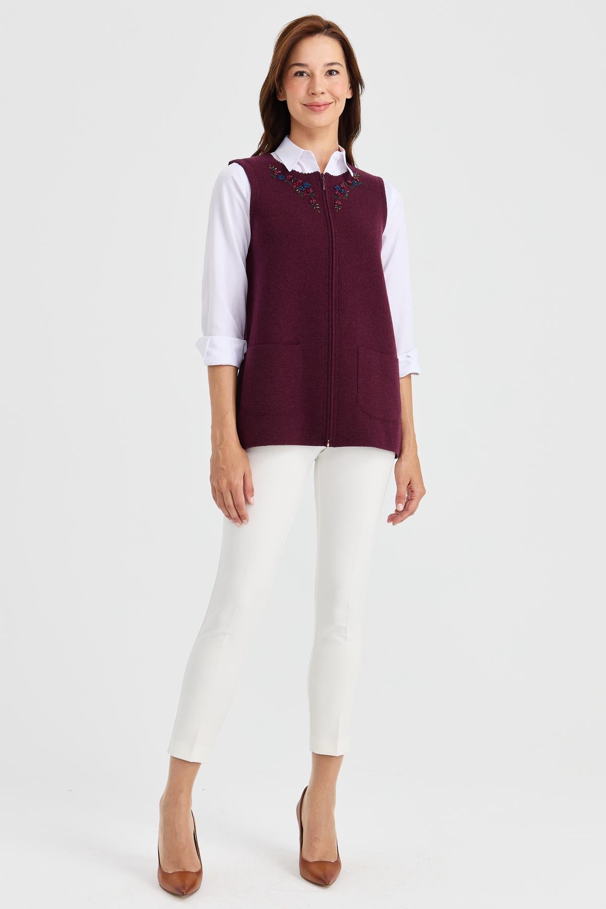 23000Kadın Sıfır Yaka Kenarı Dantel İşlemeli Yün Yelek K.Mürdüm