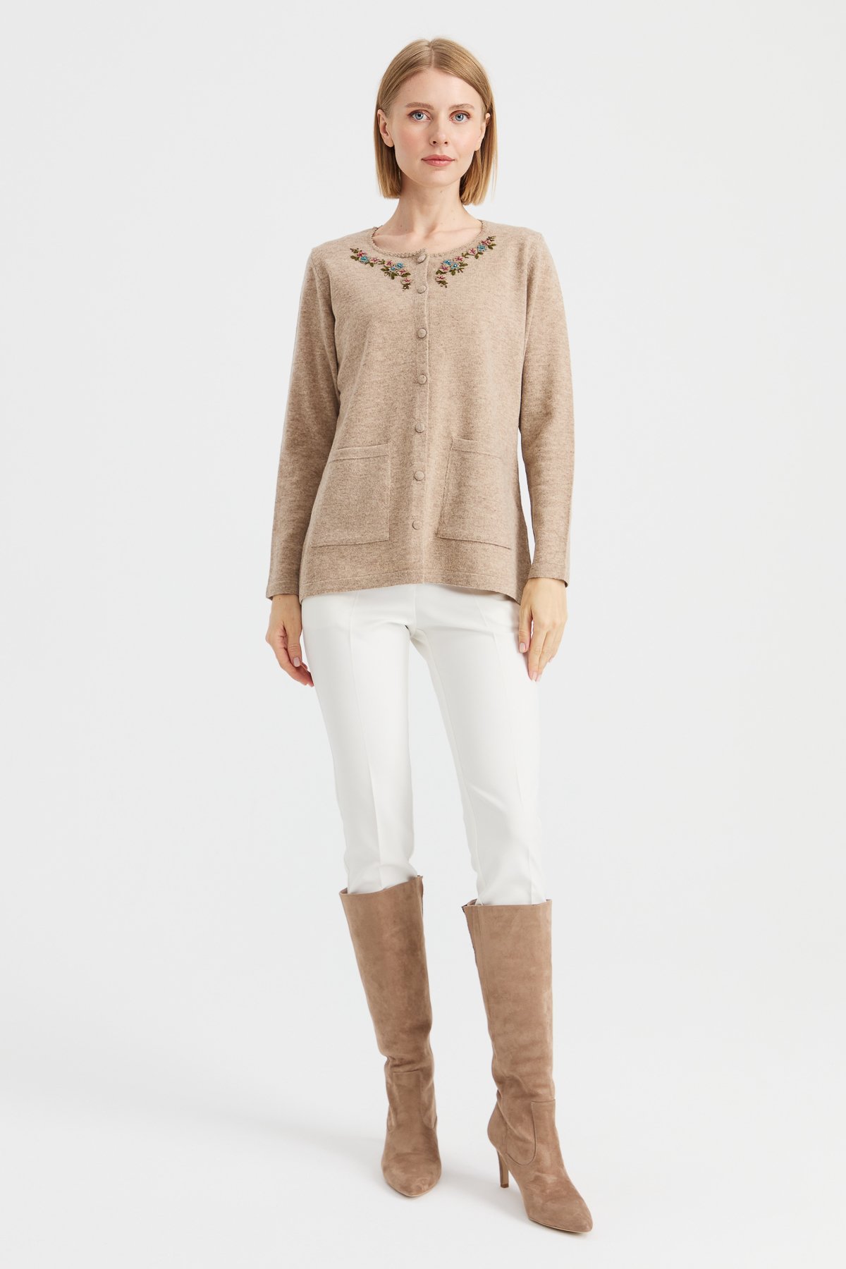 23003Kadın Sıfır Yaka Kenarı Dantel İşlemeli Yün Ceket K.Bej