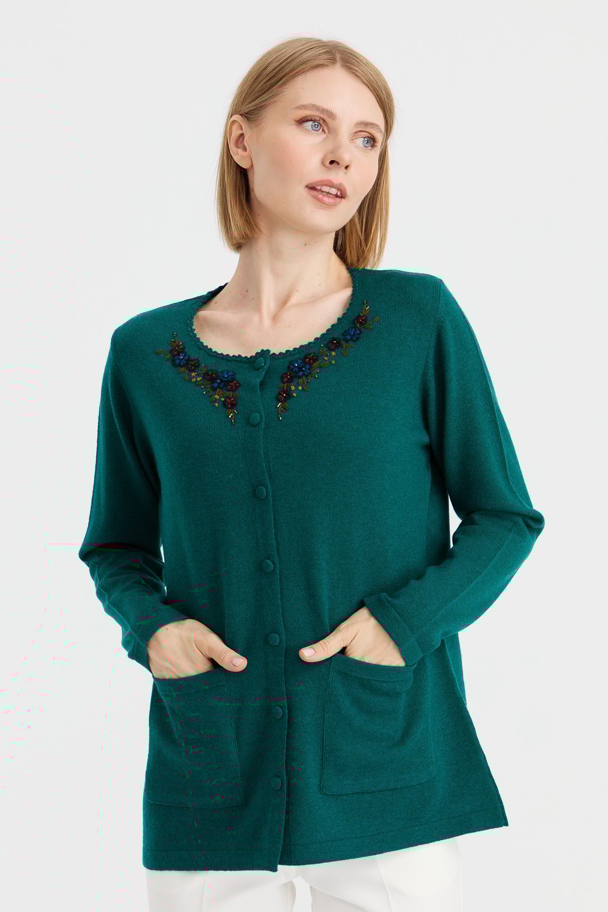 23003Kadın Sıfır Yaka Kenarı Dantel İşlemeli Yün Ceket K.Ö.başı