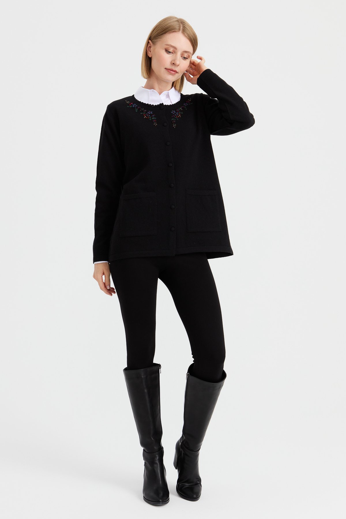 23003Women's Zero Neck Edge Lace Embroidered Wool Jacket Black