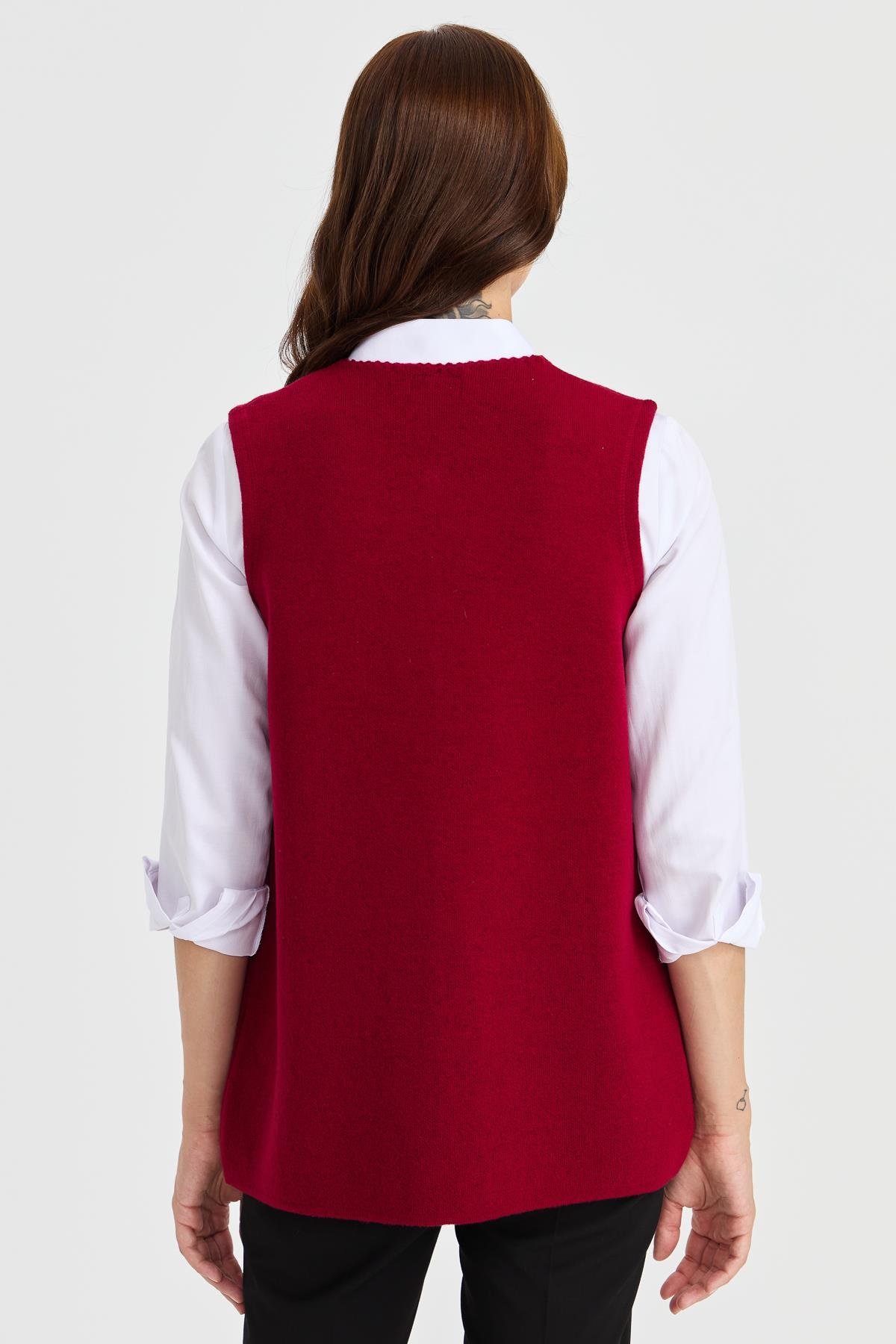 23000Kadın Sıfır Yaka Kenarı Dantel İşlemeli Yün Yelek V.Çürüğü